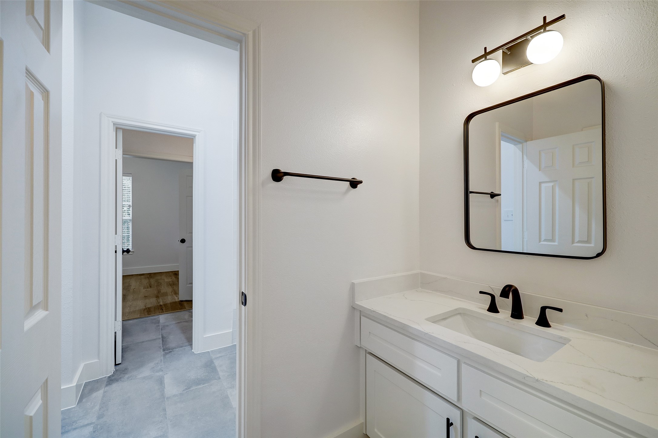 3550 Urban Woods Trail, Houston, TX 77008