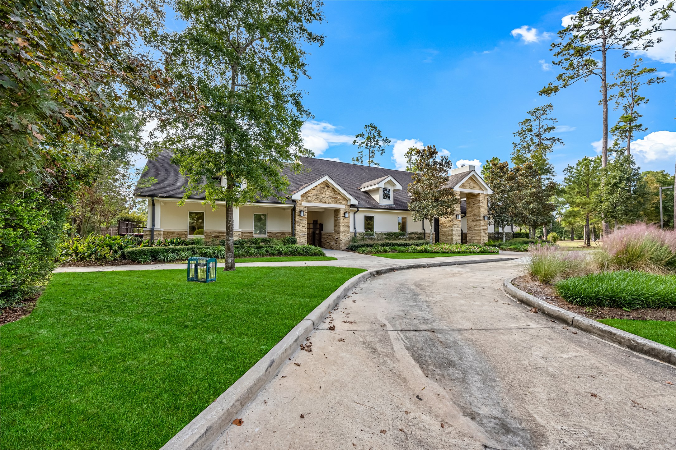 3573 Cherrybark Gable Lane, Spring, TX 77386