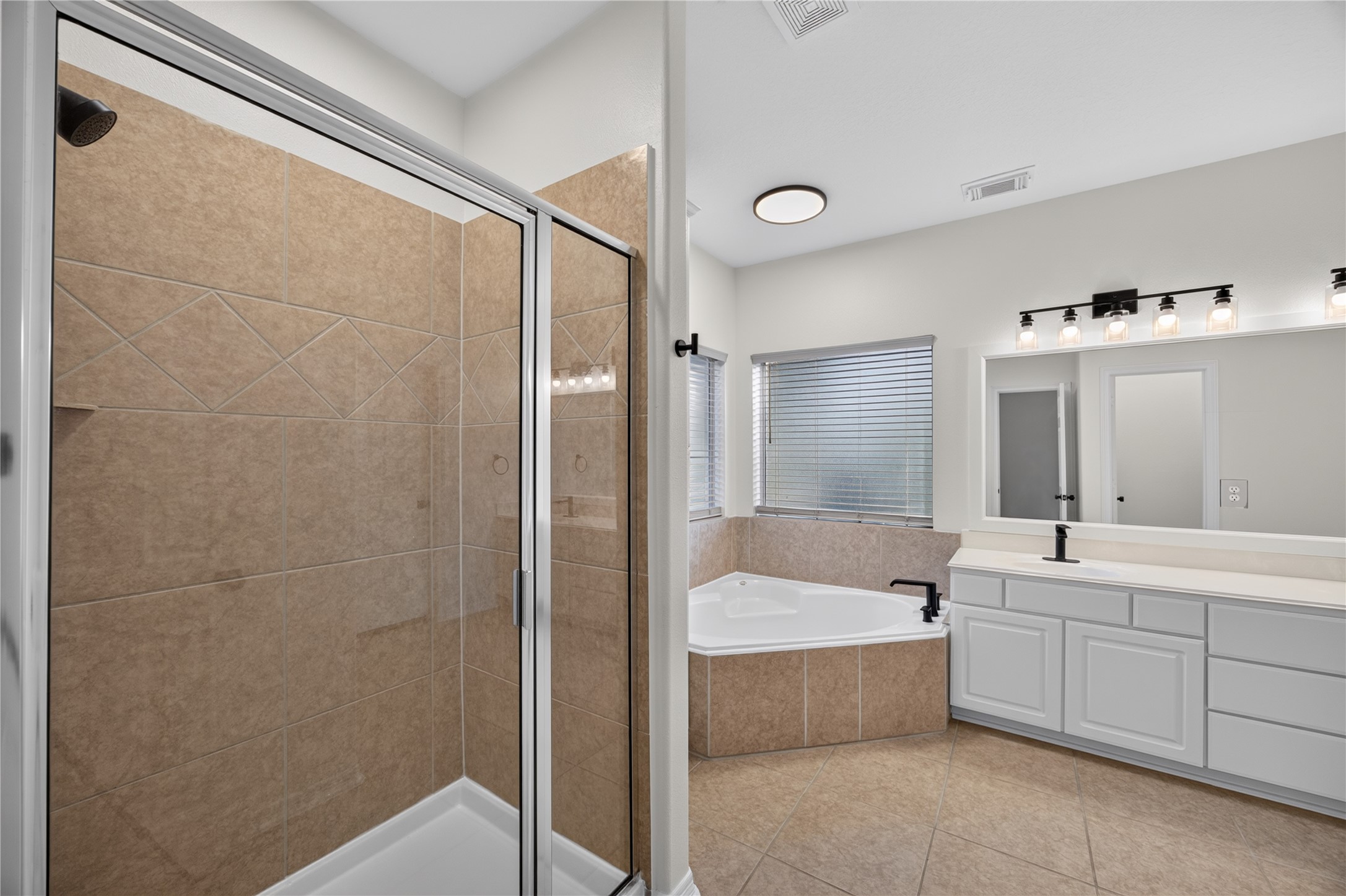 19002 Jennifer Lane, Cleveland, TX 77328