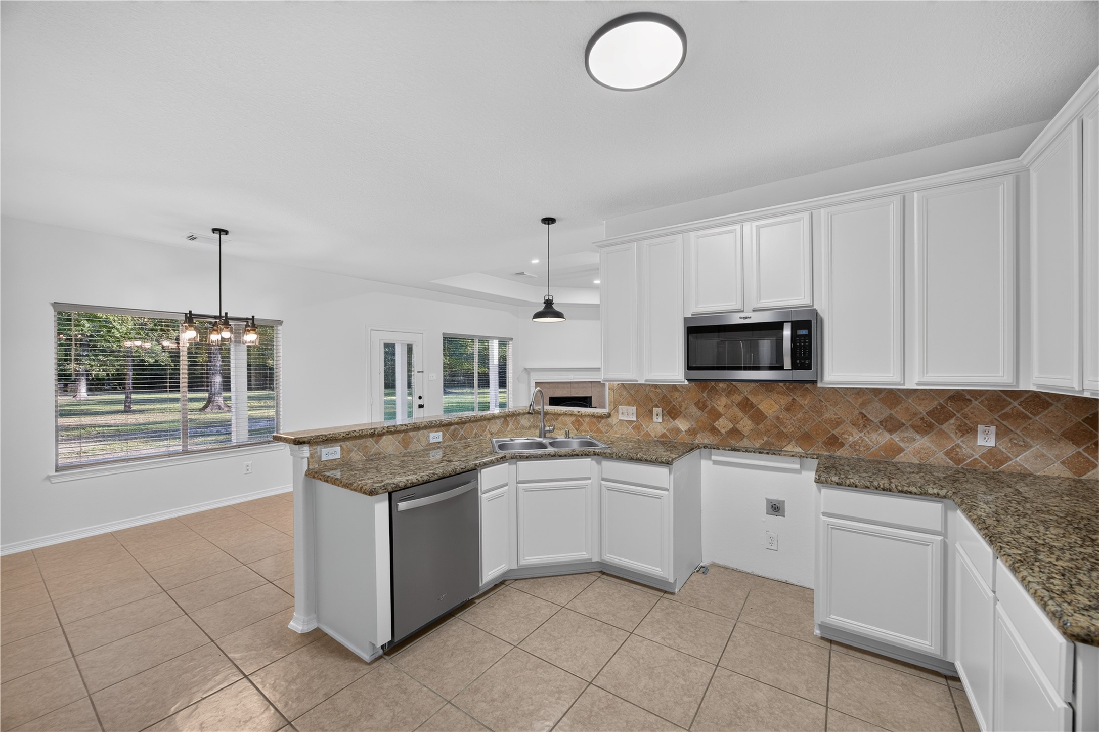 19002 Jennifer Lane, Cleveland, TX 77328