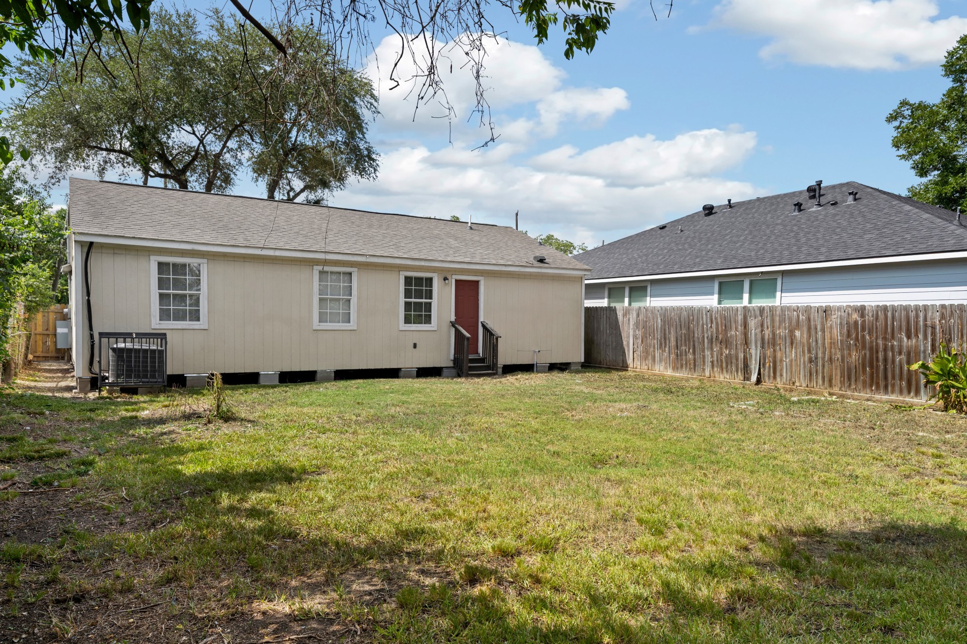 3561 Nathaniel Brown Street, Houston, TX 77021