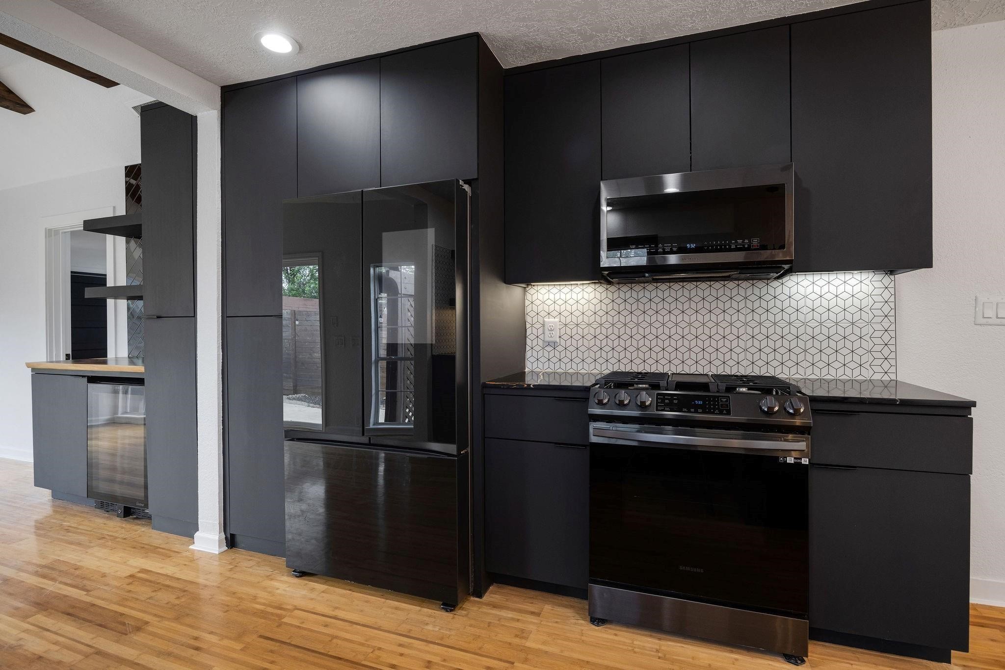 1310 Walton Street, Houston, TX 77009