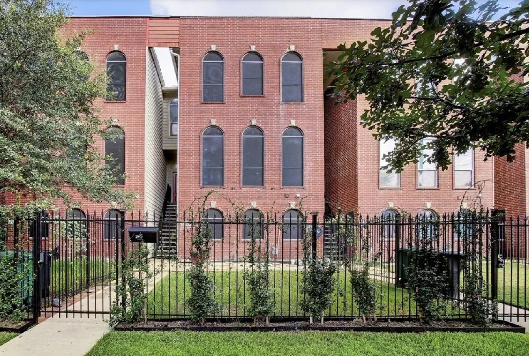 1334 Emancipation Avenue, Houston, TX 77003 1334 Emancipation Avenue, Houston, TX 77003