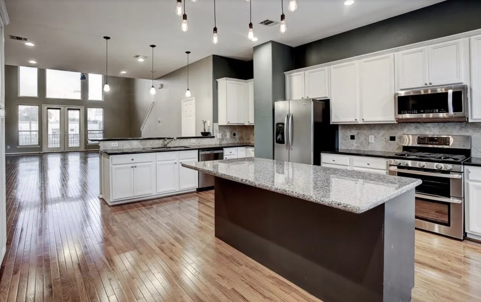 1334 Emancipation Avenue, Houston, TX 77003