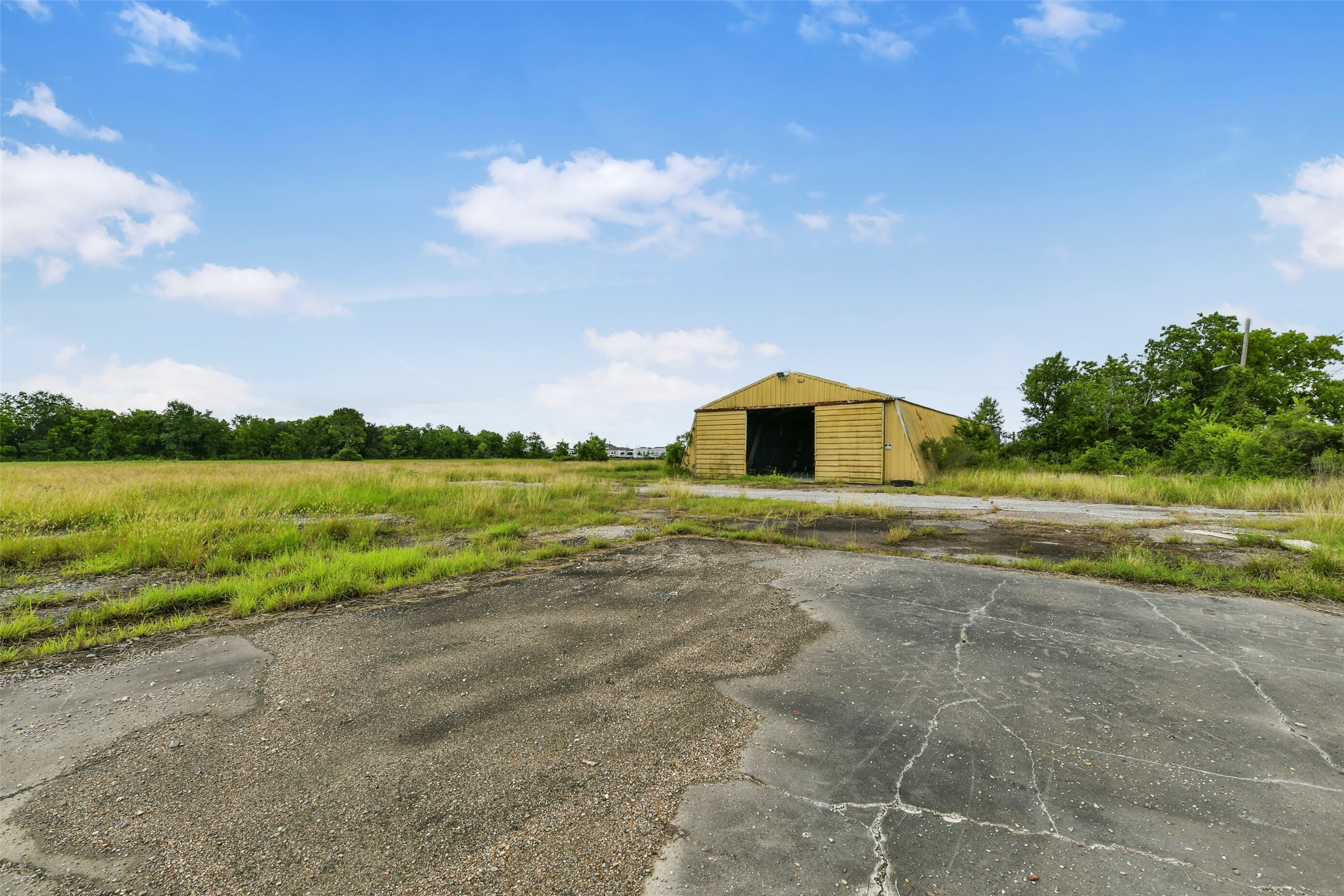 4011 Fm 2004 Road, La Marque, TX 77568