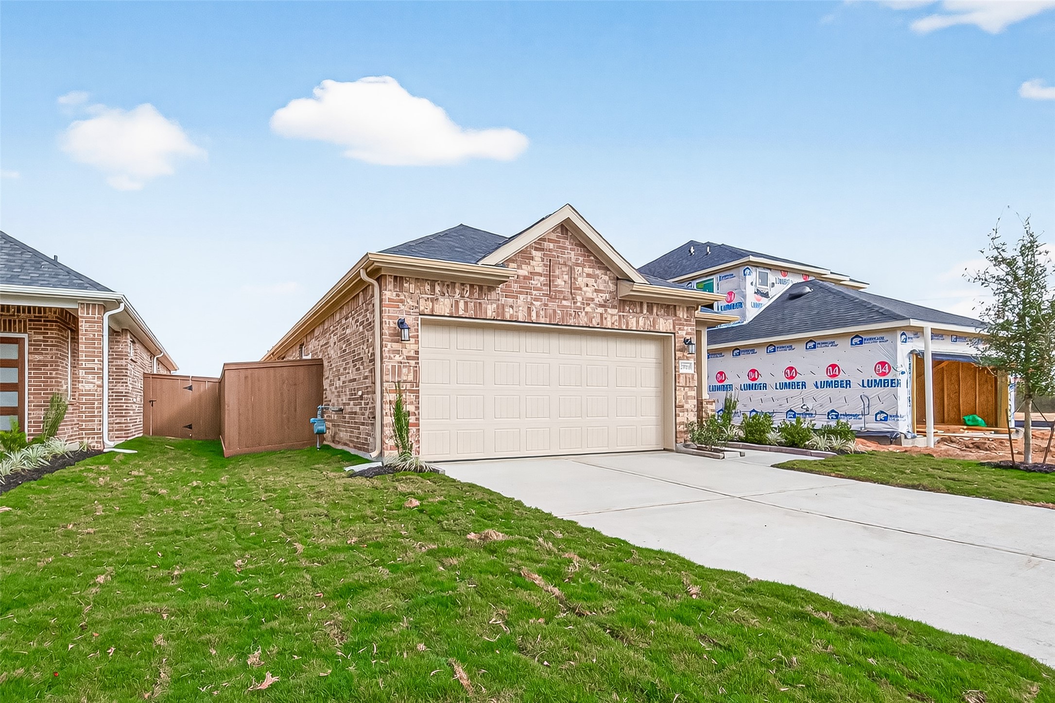 2902 Wind Cave Lane, Iowa Colony, TX 77583