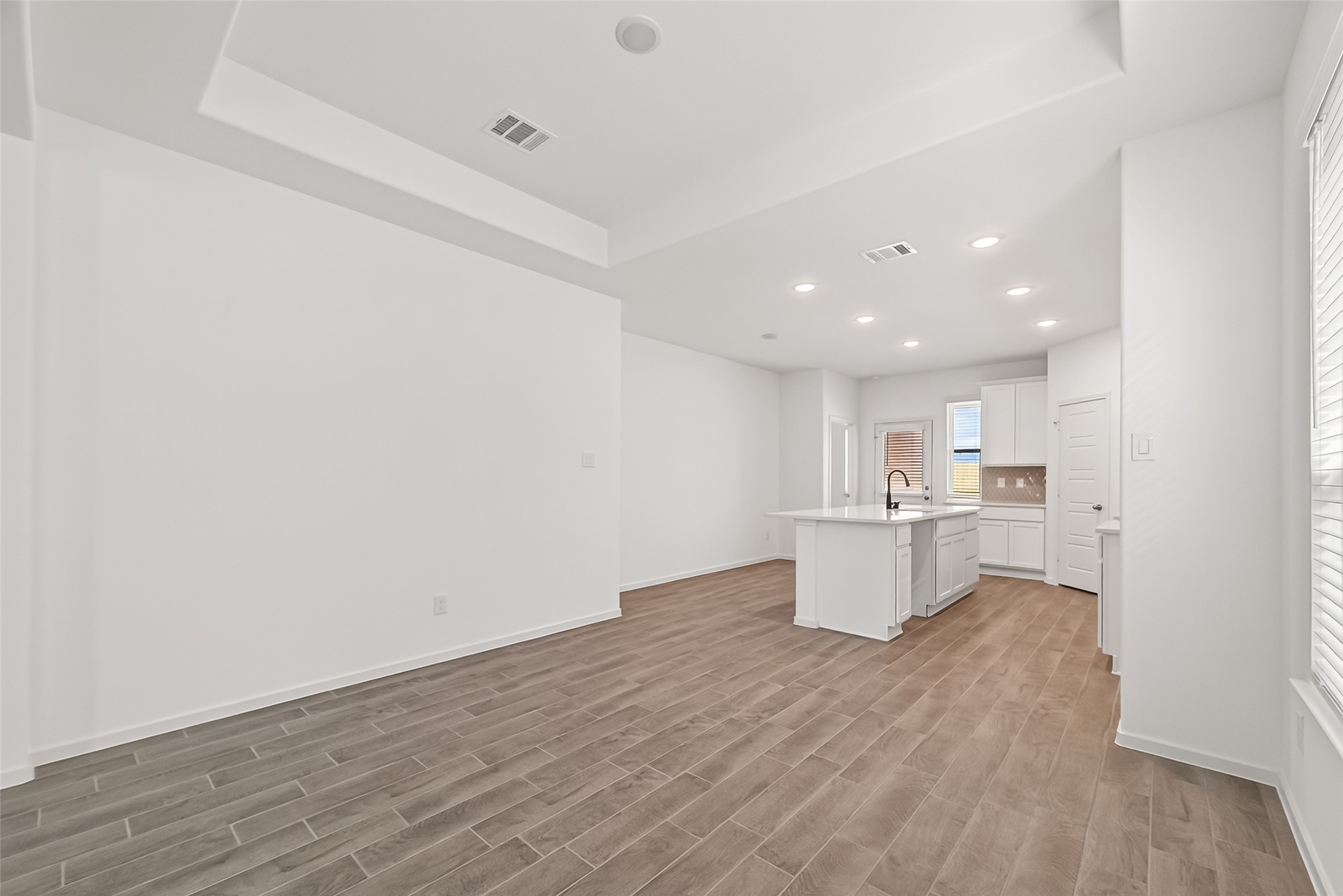 2902 Wind Cave Lane, Iowa Colony, TX 77583