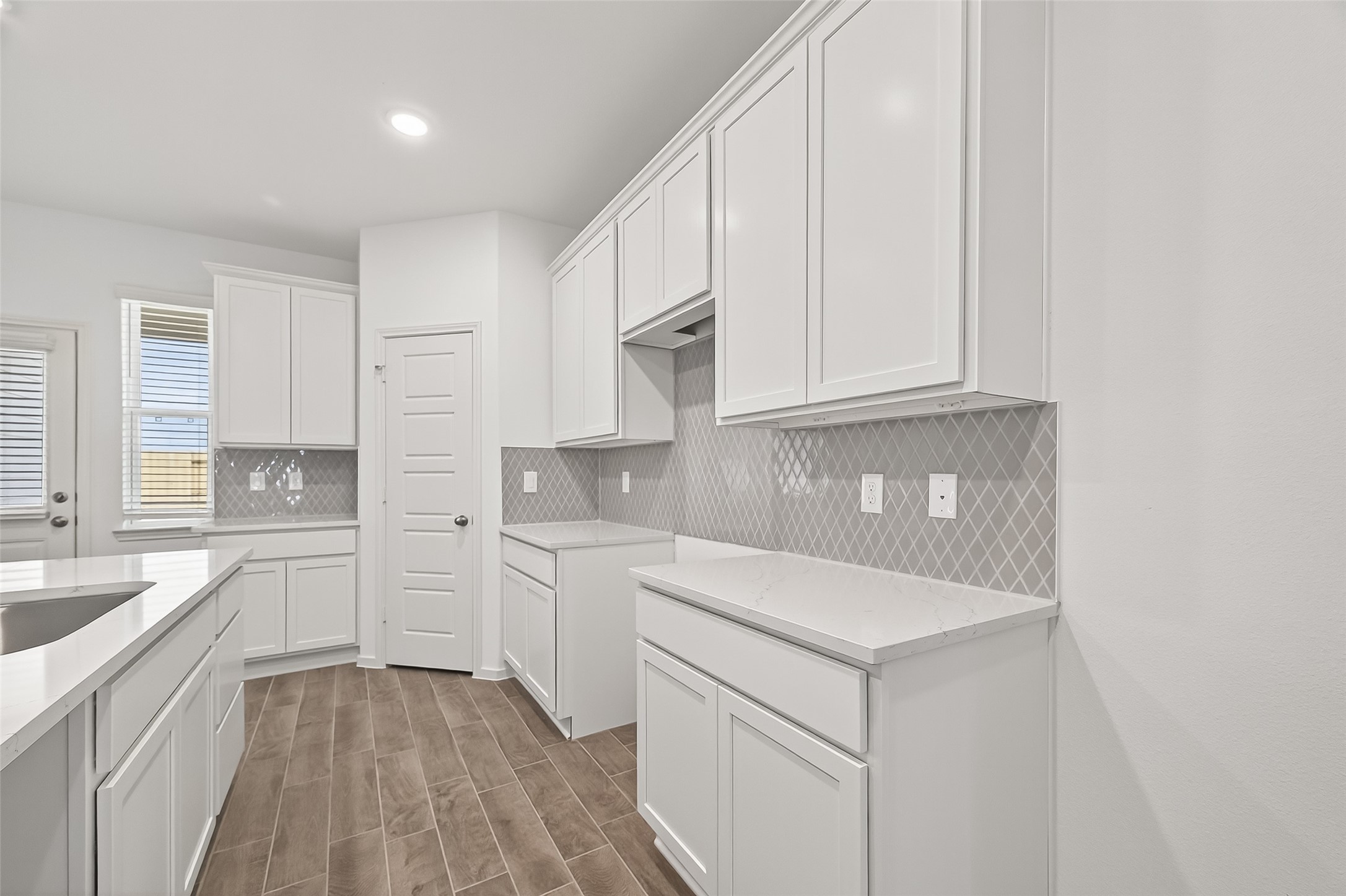 2902 Wind Cave Lane, Iowa Colony, TX 77583