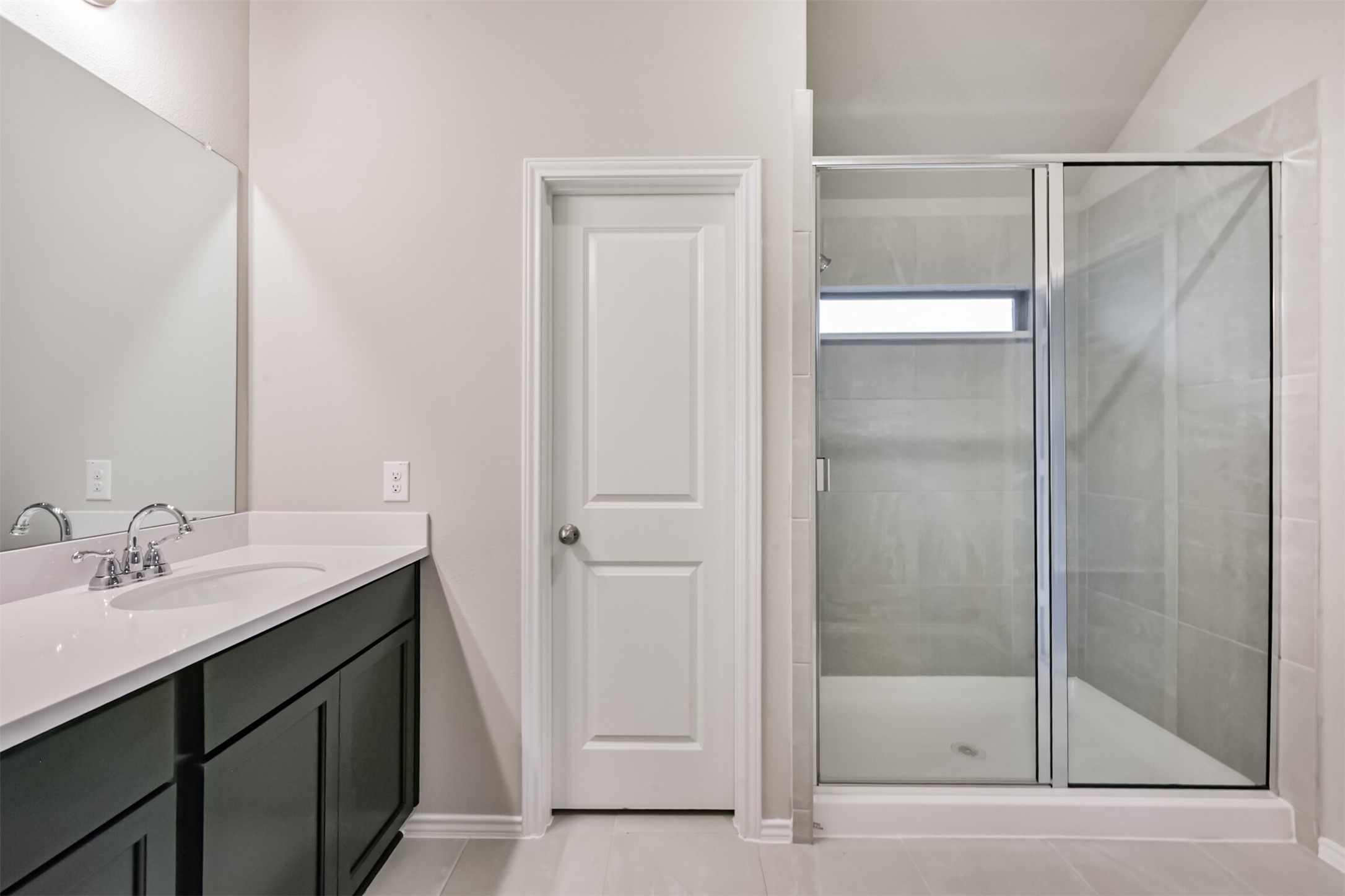 MASTER BEDROOM  SHOWER