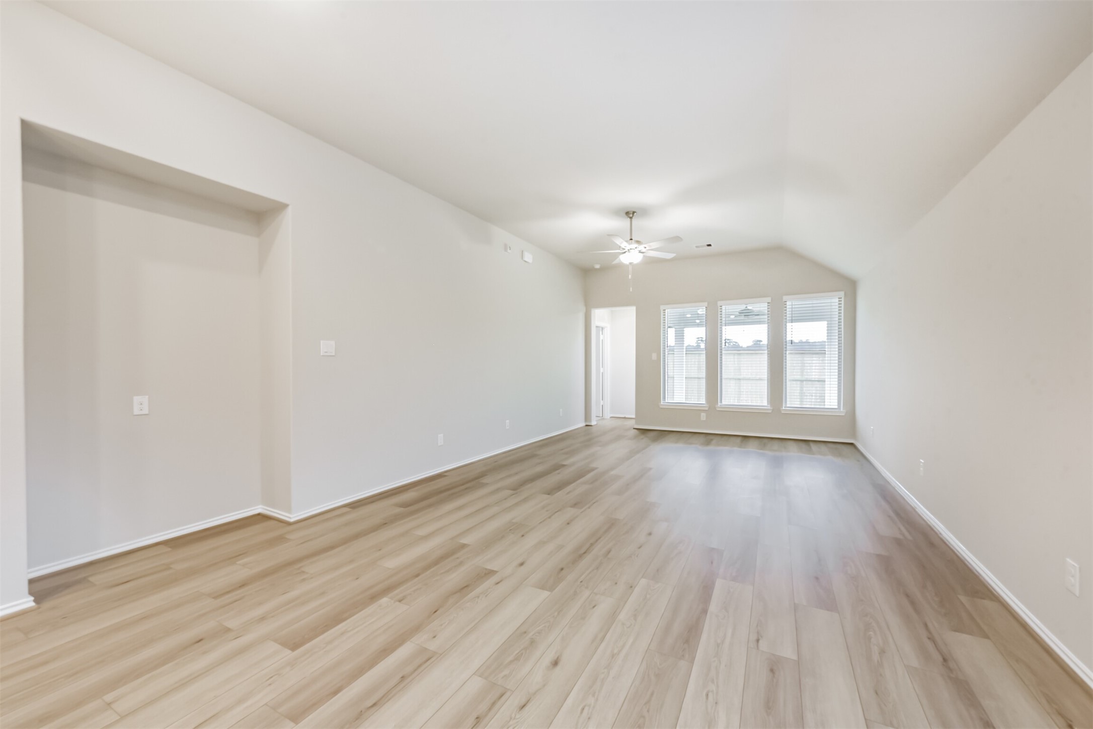 455 Mathis Lake, Conroe, TX 77304 455 Mathis Lake, Conroe, TX 77304