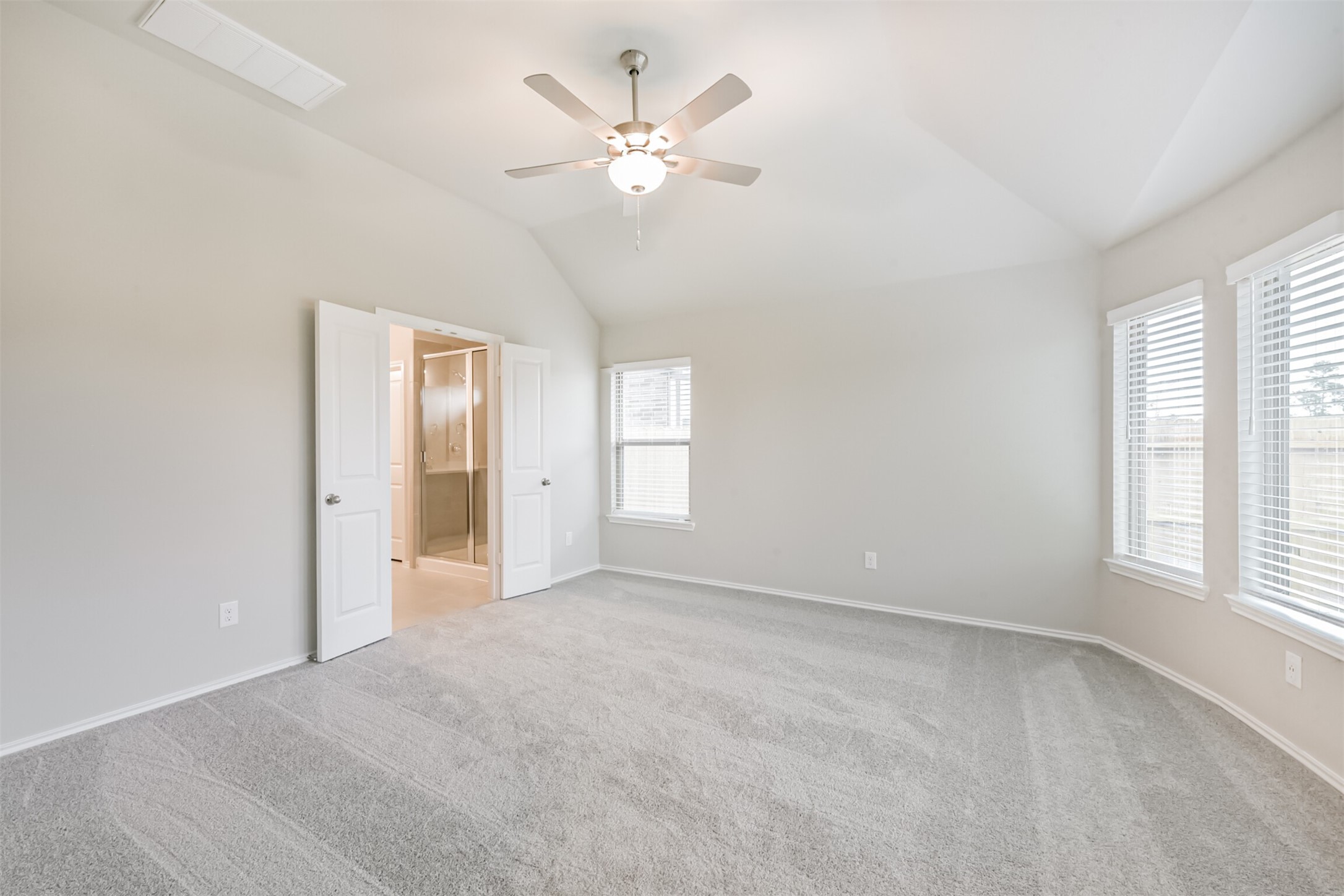 455 Mathis Lake, Conroe, TX 77304