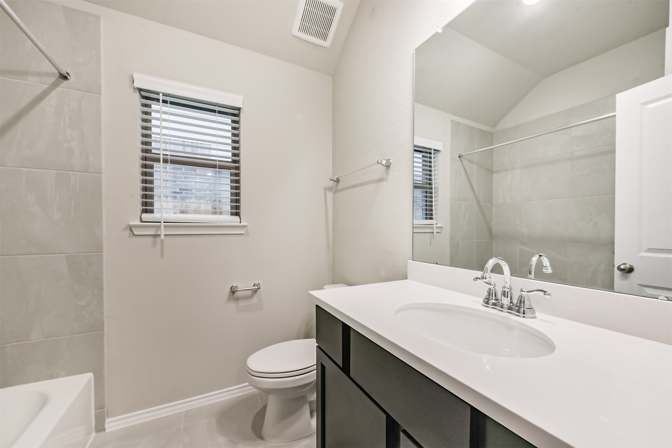 455 Mathis Lake, Conroe, TX 77304