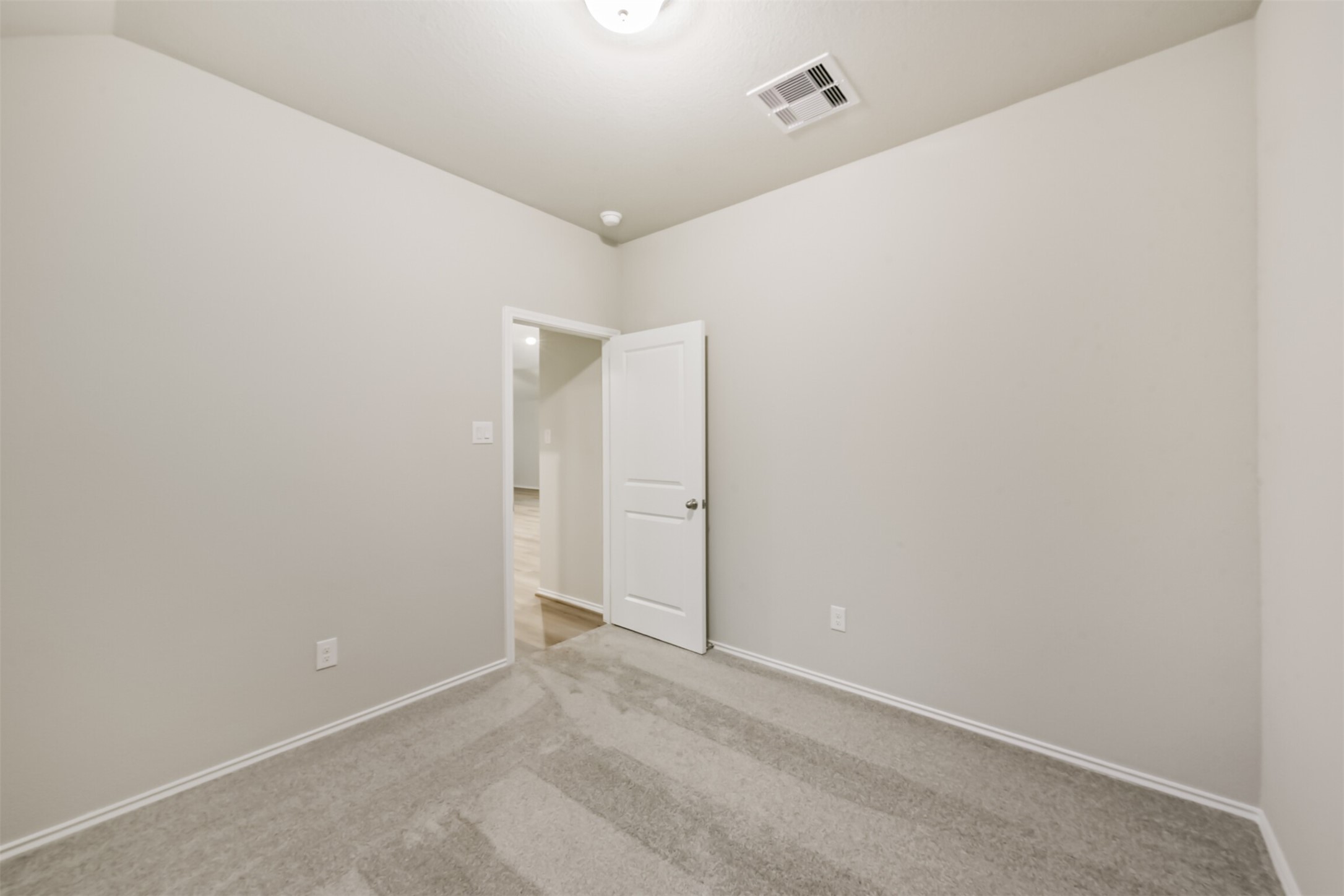 455 Mathis Lake, Conroe, TX 77304