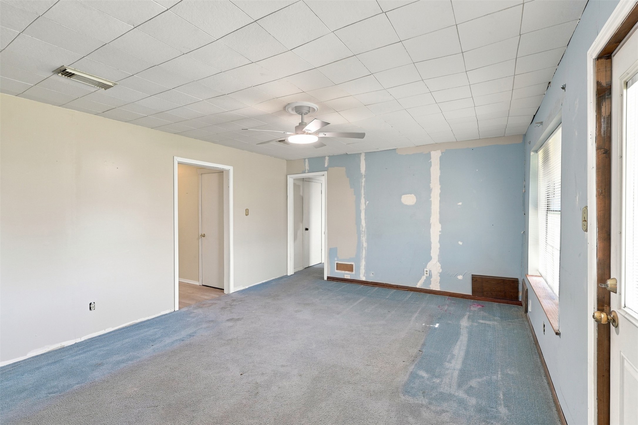 1906 Kings Lane, Alvin, TX 77511
