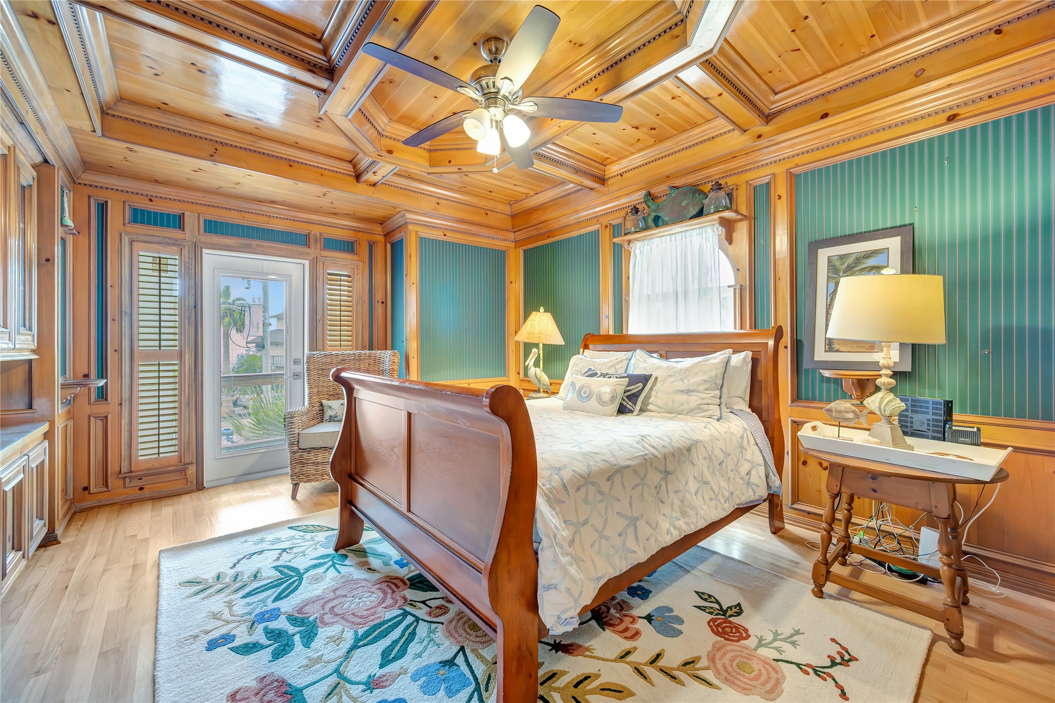 1303 Outrigger, Tiki Island, TX 77554