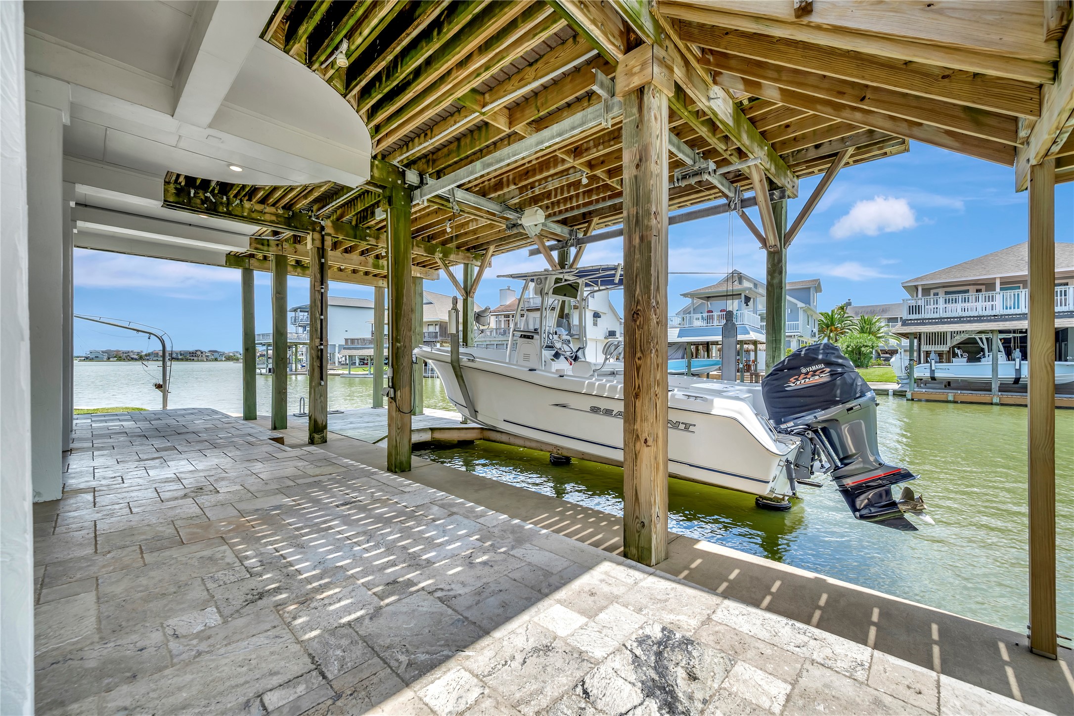 1303 Outrigger, Tiki Island, TX 77554