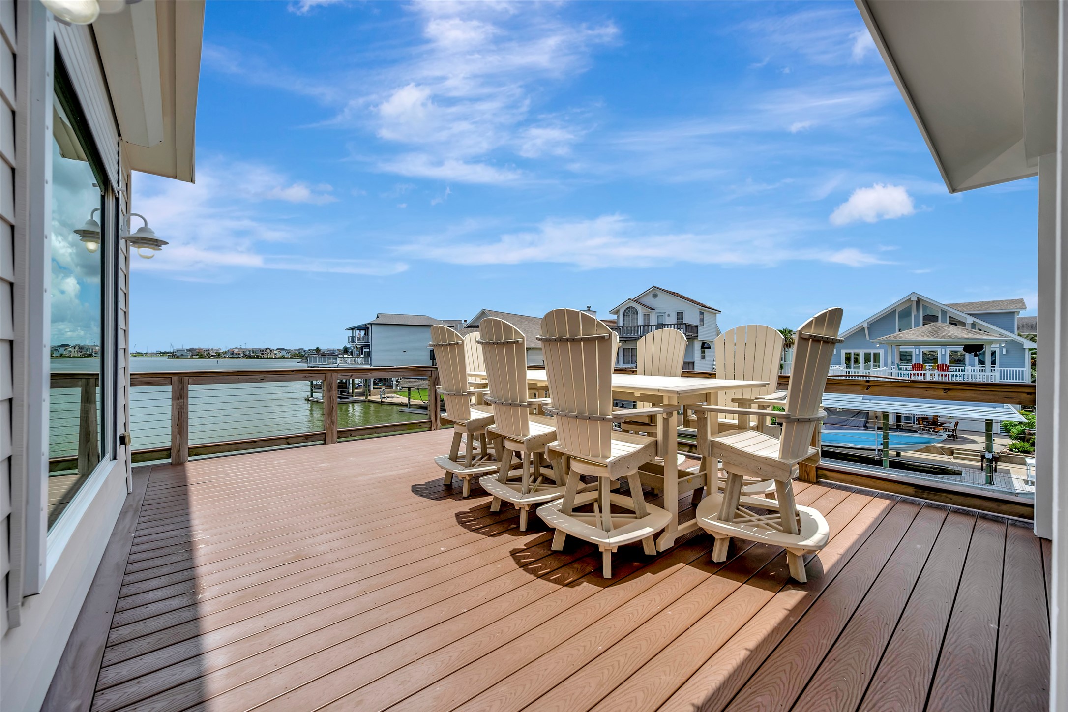 1303 Outrigger, Tiki Island, TX 77554