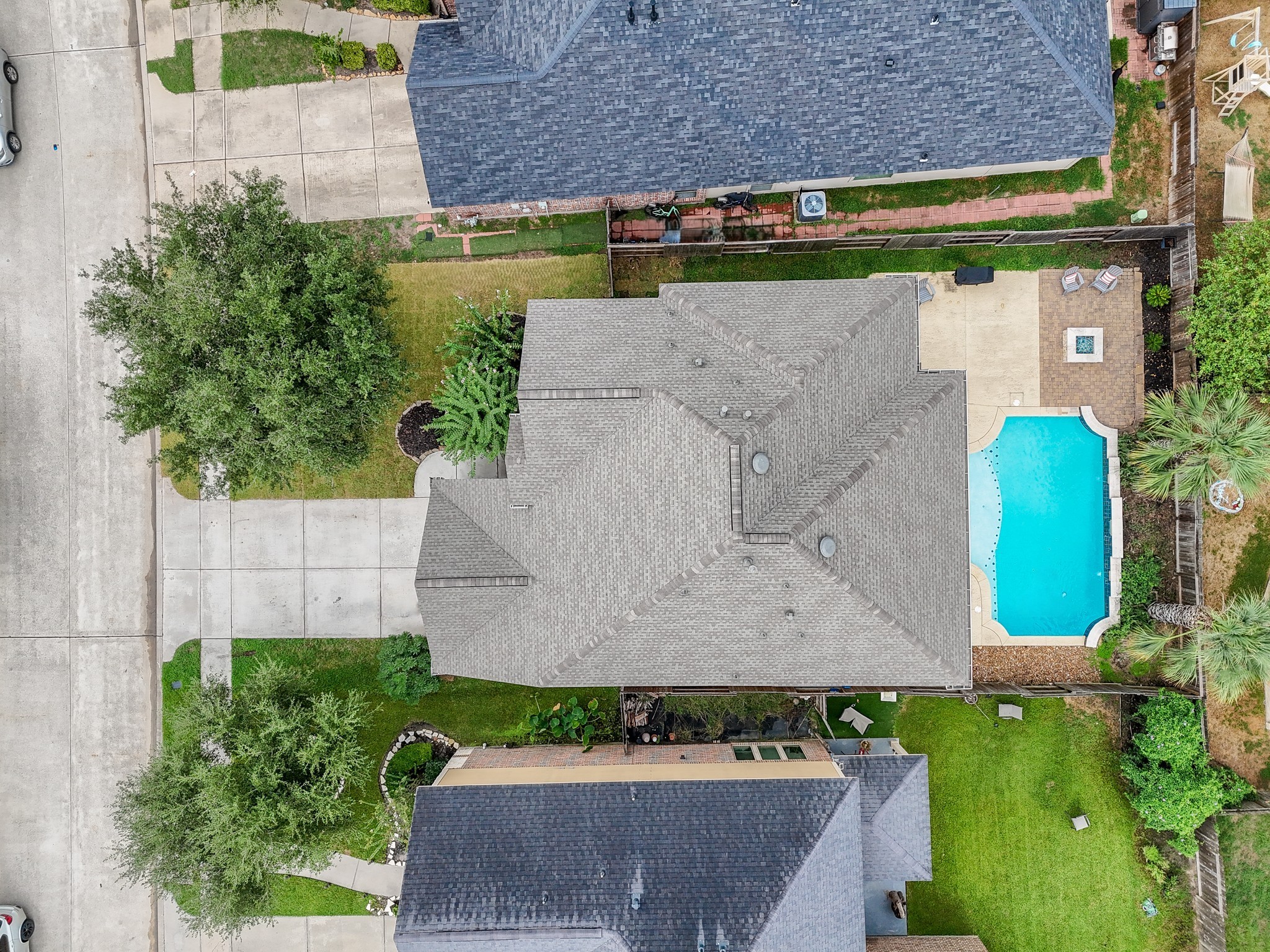 This home has a brand new roof for better insurance rates plus so MUCH MORE! NEVER FLOODED! MUST HAVE!