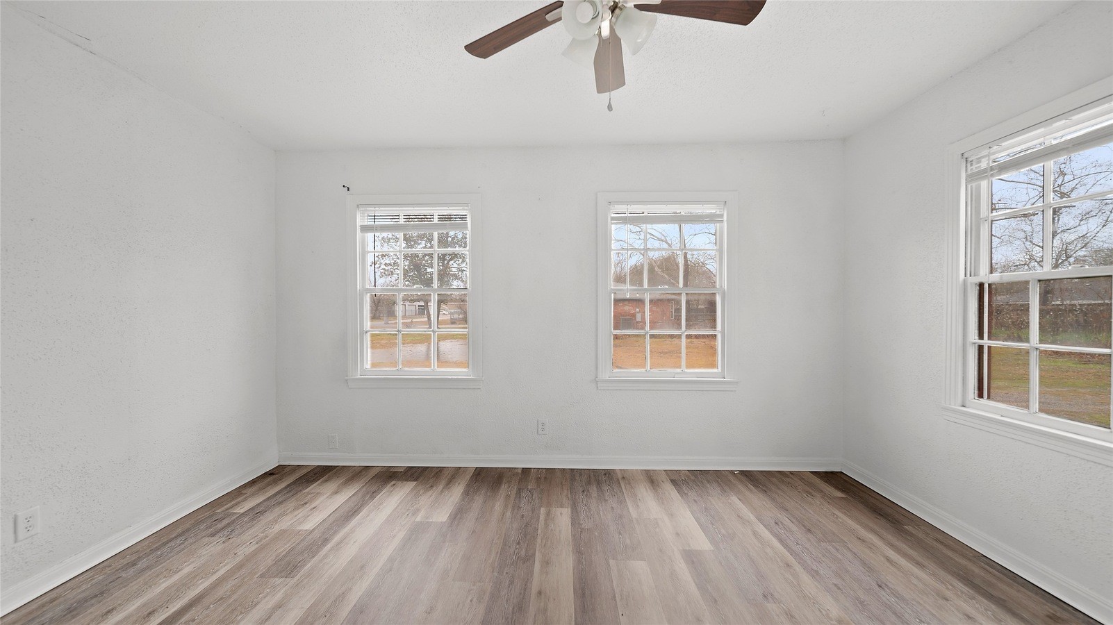 1516 1/2 2nd Street, League City, TX 77573