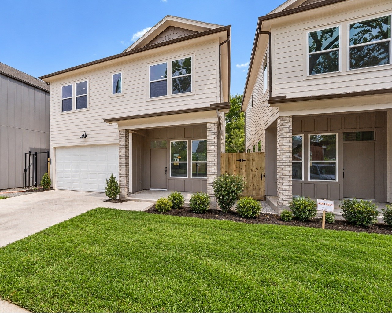 Welcome to Goforth Villas, an exclusive one block new-construction development featuring seven thoughtfully designed homes in Houston's University area. Welcome to Goforth Villas, an exclusive one block new-construction development featuring seven thoughtfully designed homes in Houston's University area.