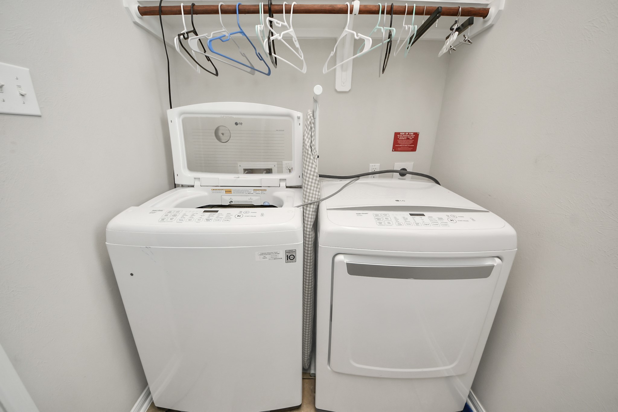 washer/dryer room