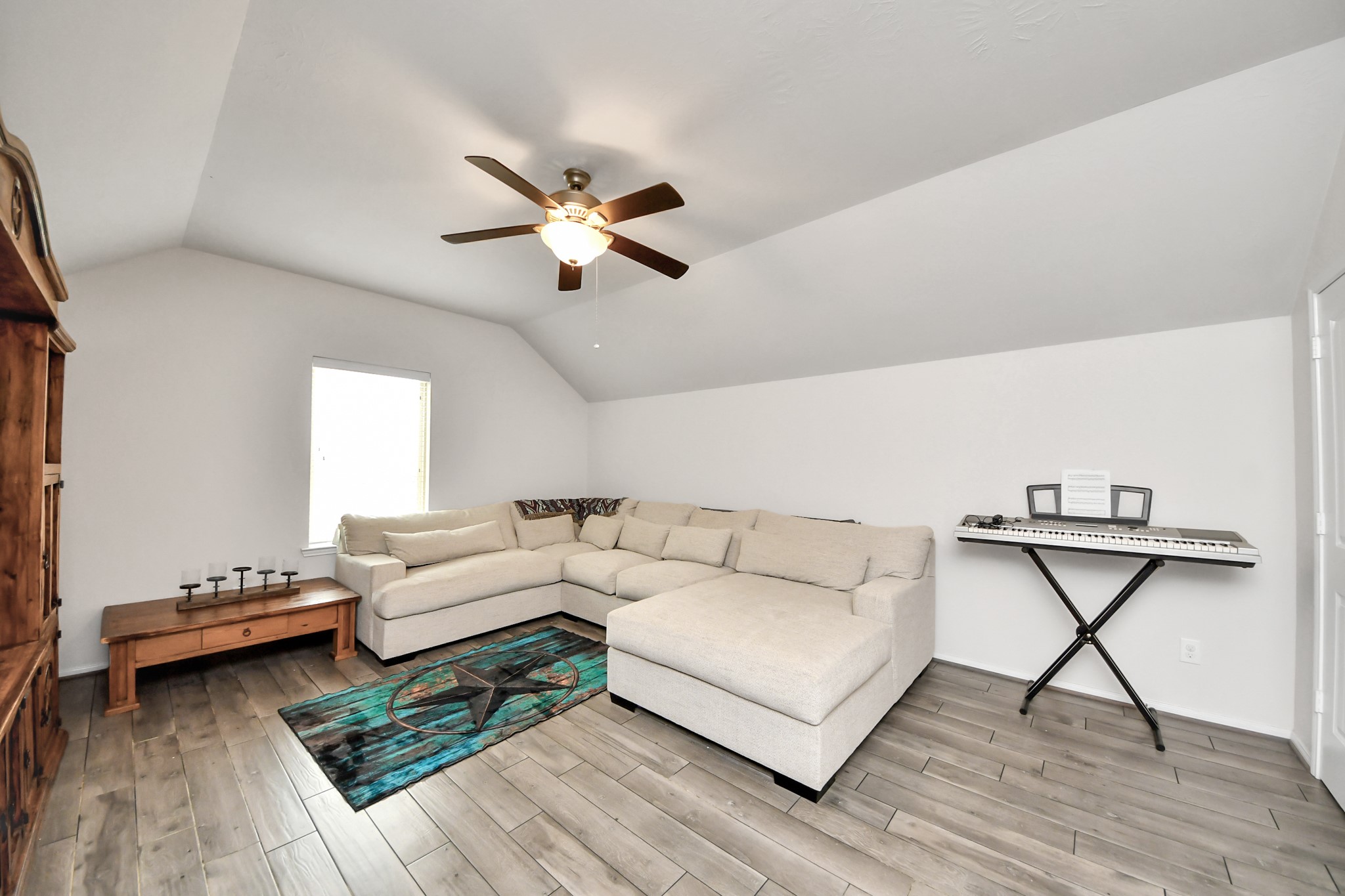 Office/game room