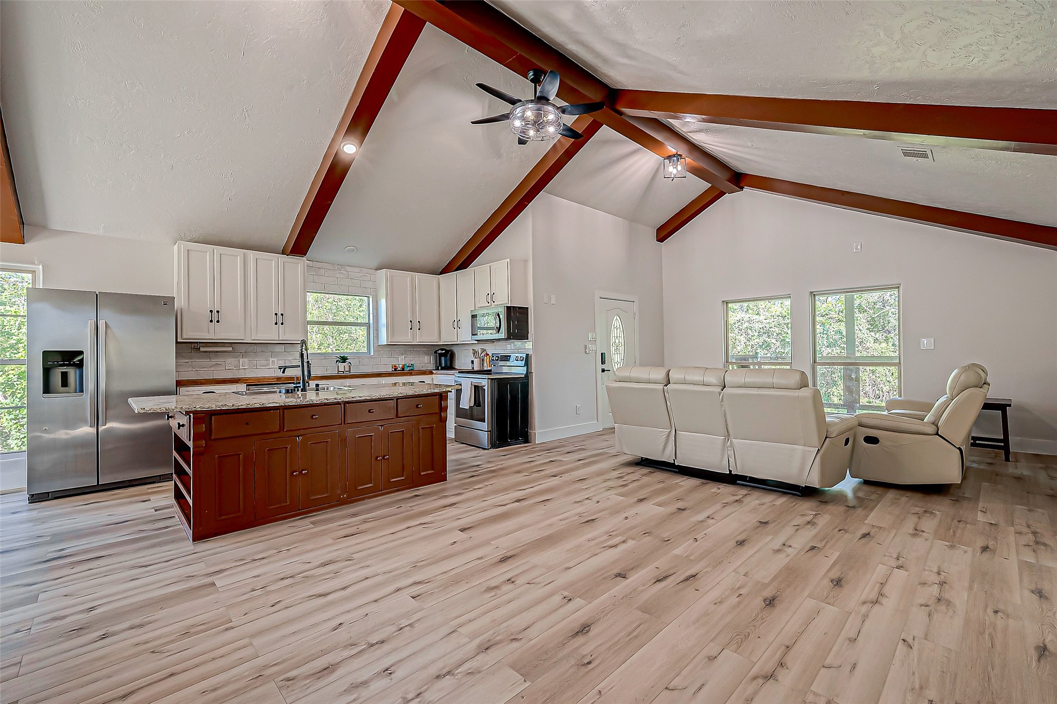 1502 Miller Road, Rosharon, TX 77583