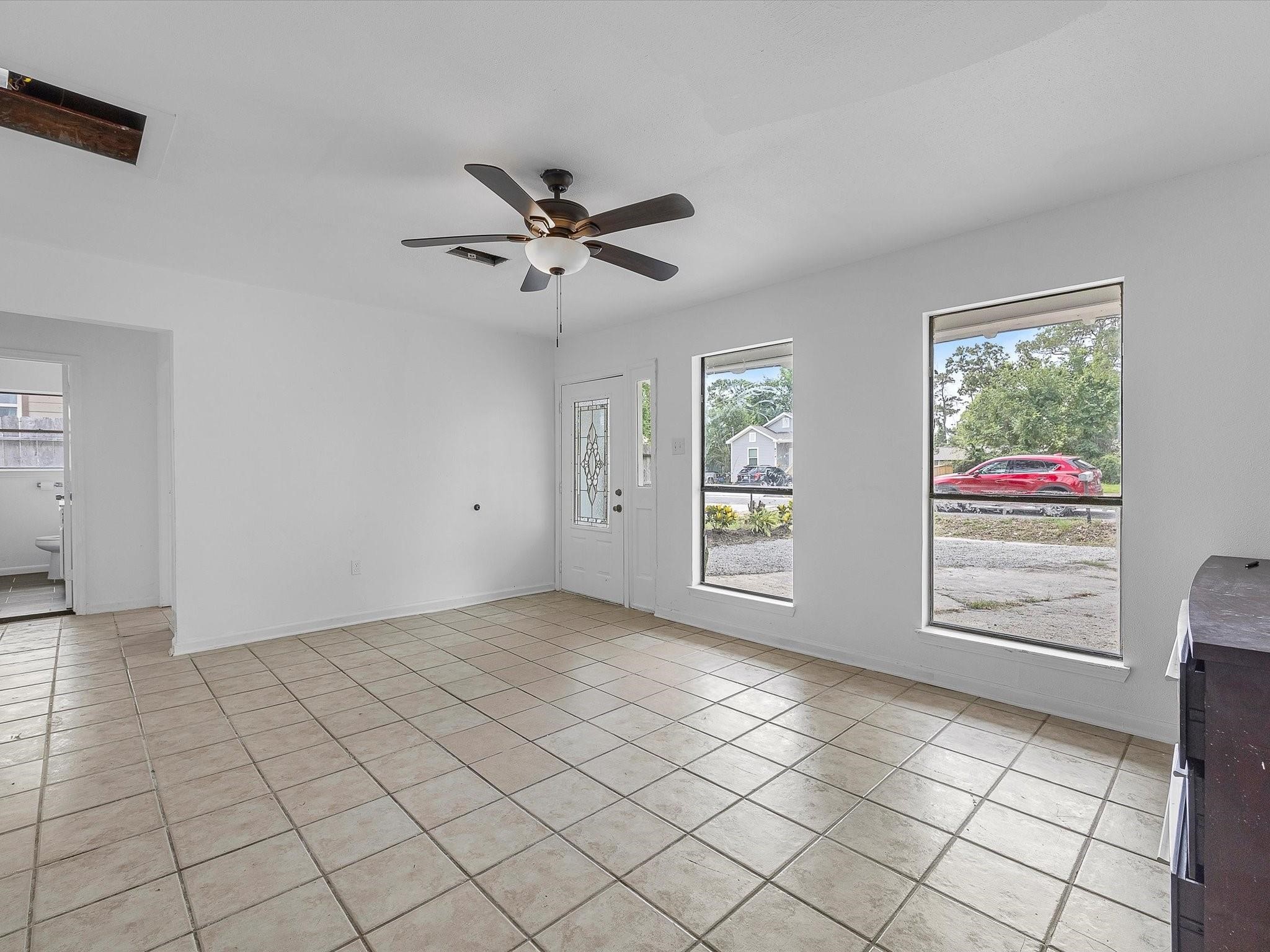 8161 Record Street, Houston, TX 77028