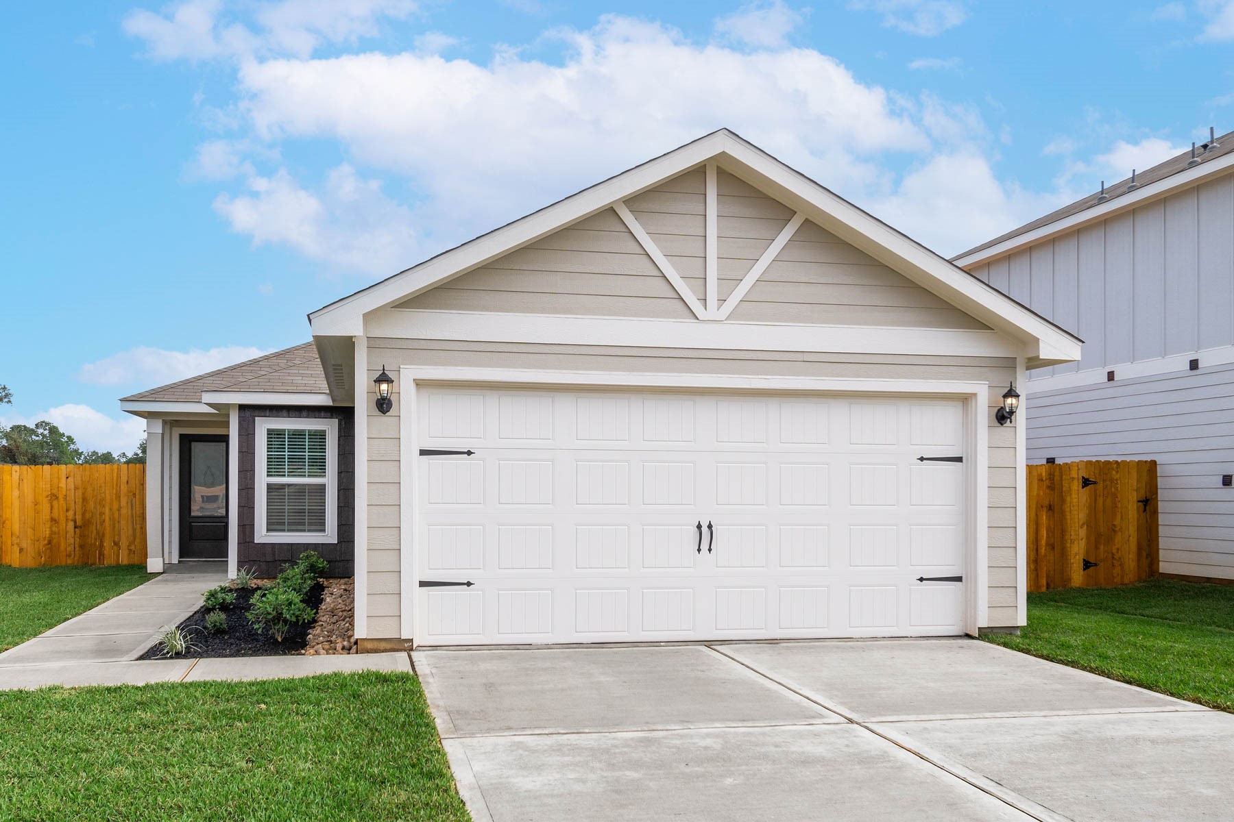 16474 Honeysuckle Hill Drive, Conroe, TX 77303 16474 Honeysuckle Hill Drive, Conroe, TX 77303