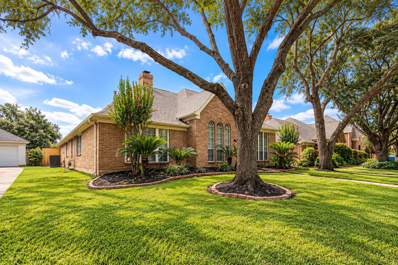 4911 Avondale Drive, Sugar Land, TX 77479