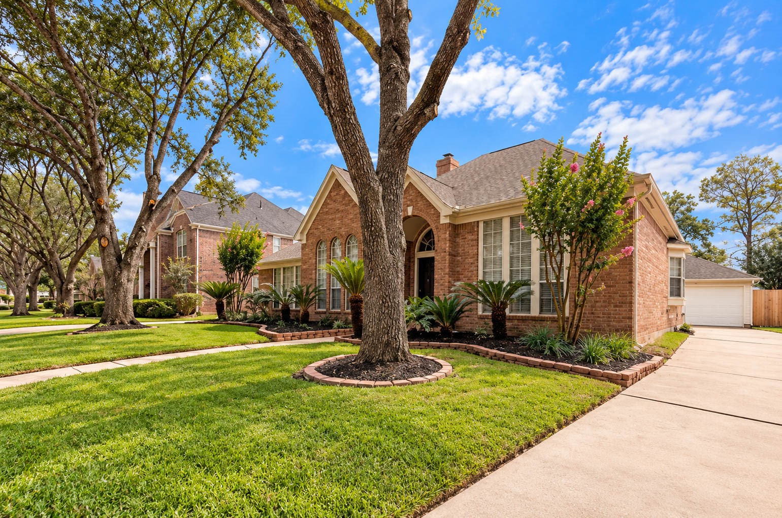 4911 Avondale Drive, Sugar Land, TX 77479