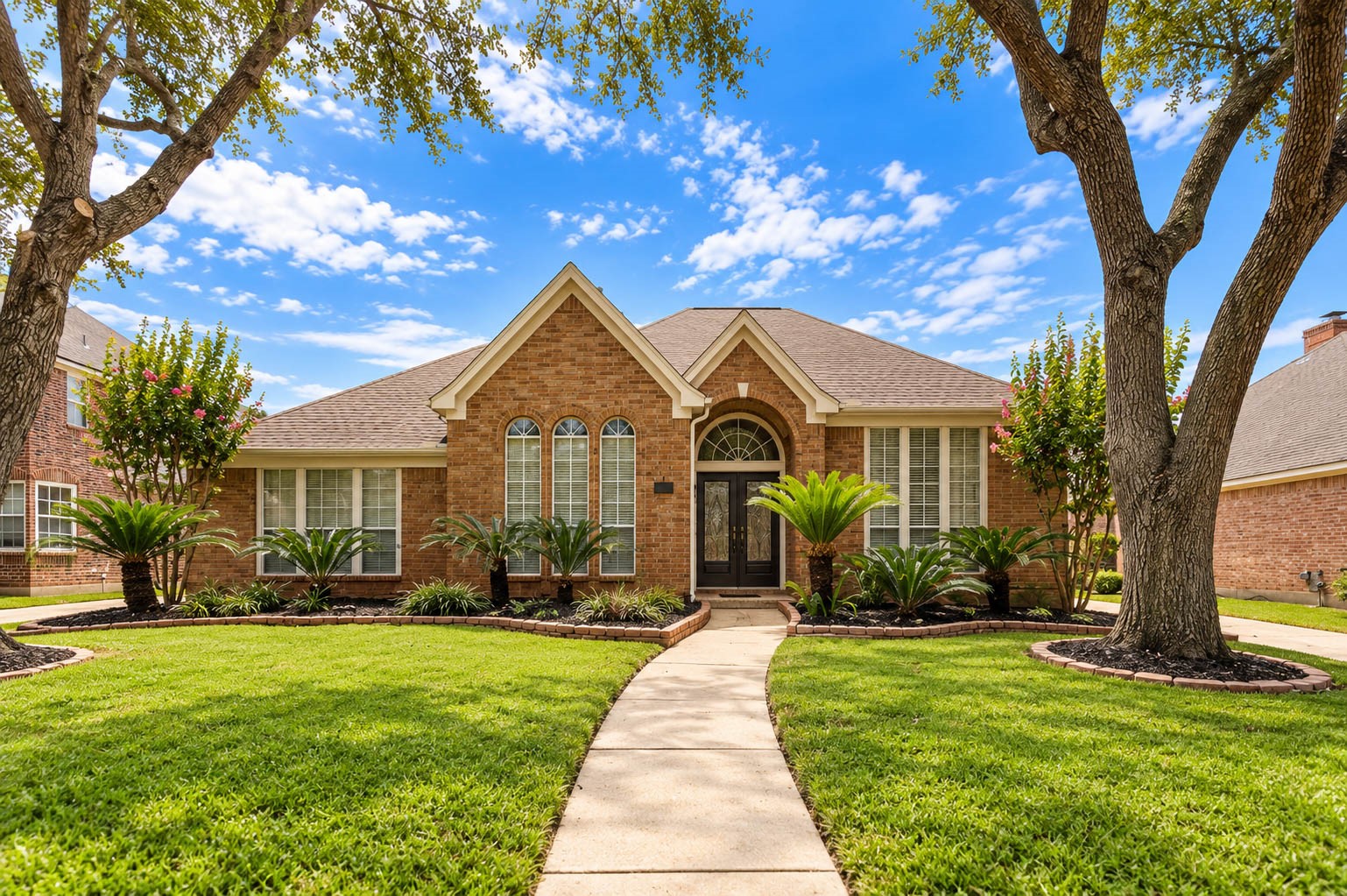 4911 Avondale Drive, Sugar Land, TX 77479