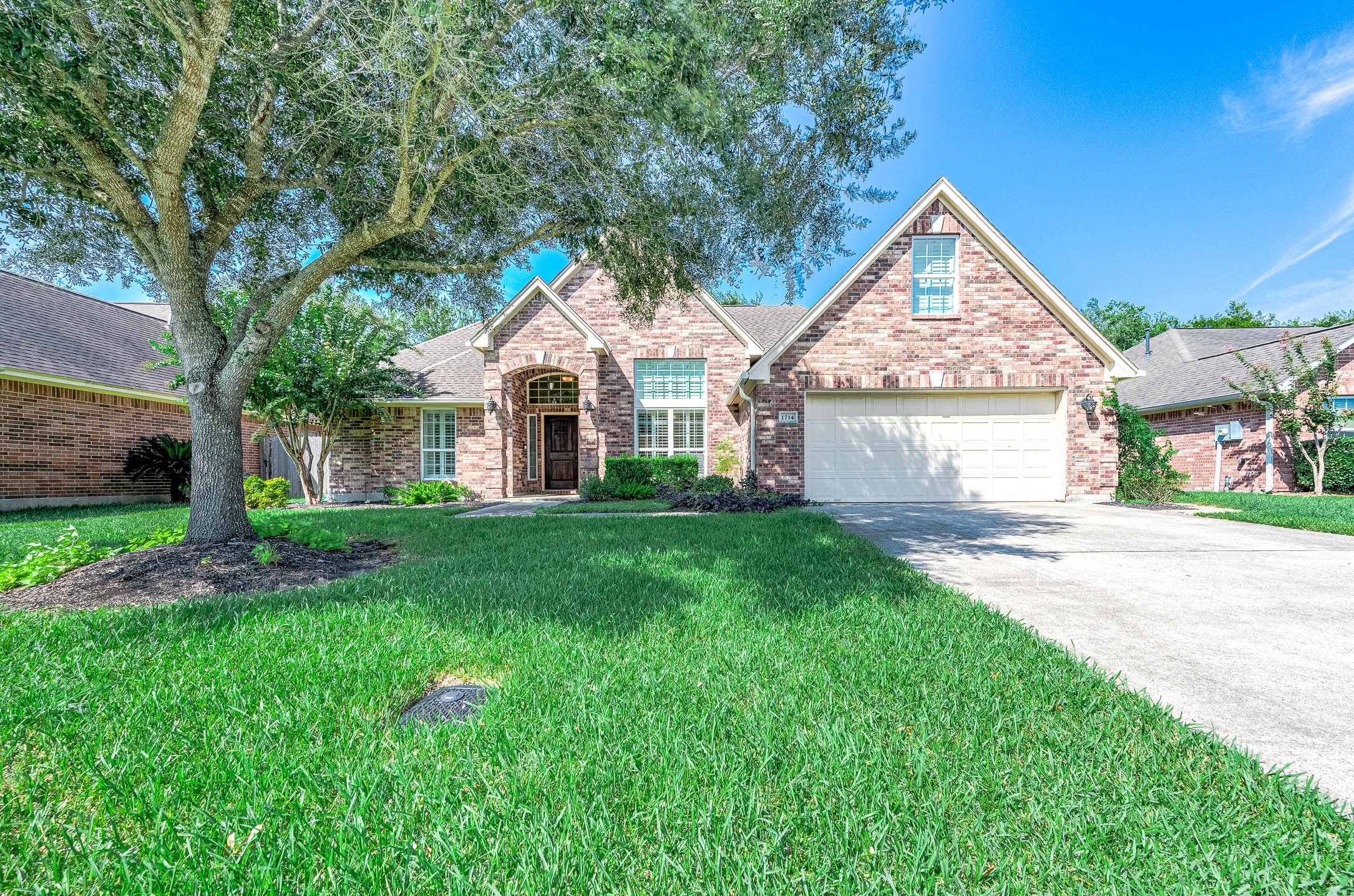 Discover the charm of 1714 Prince Dr., where a stunning brick exterior and lush landscaping welcome you to your dream home. Discover the charm of 1714 Prince Dr., where a stunning brick exterior and lush landscaping welcome you to your dream home.