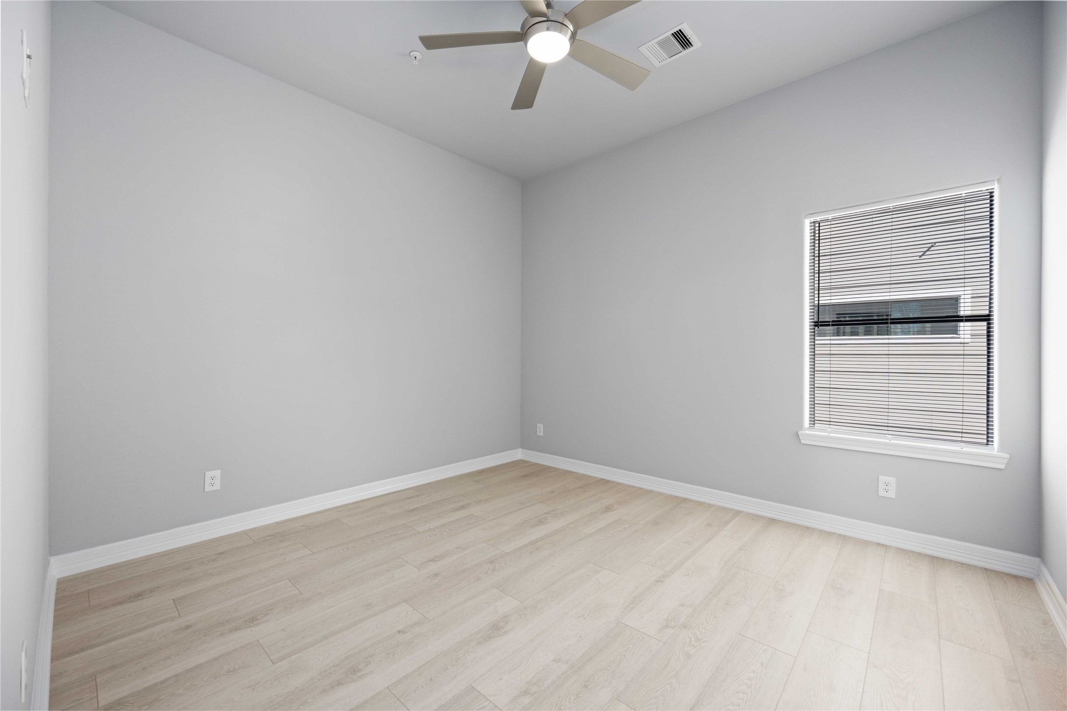 4403 Nichols Street, Houston, TX 77020 4403 Nichols Street, Houston, TX 77020