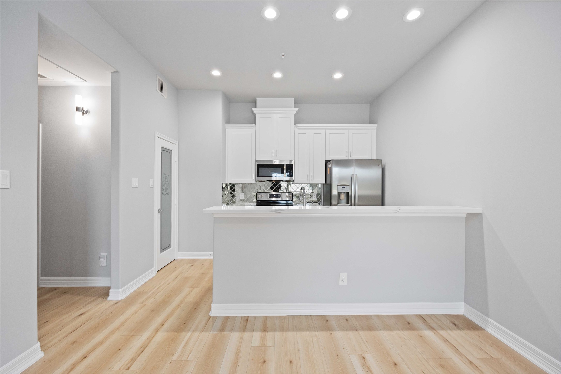 4403 Nichols Street, Houston, TX 77020 4403 Nichols Street, Houston, TX 77020