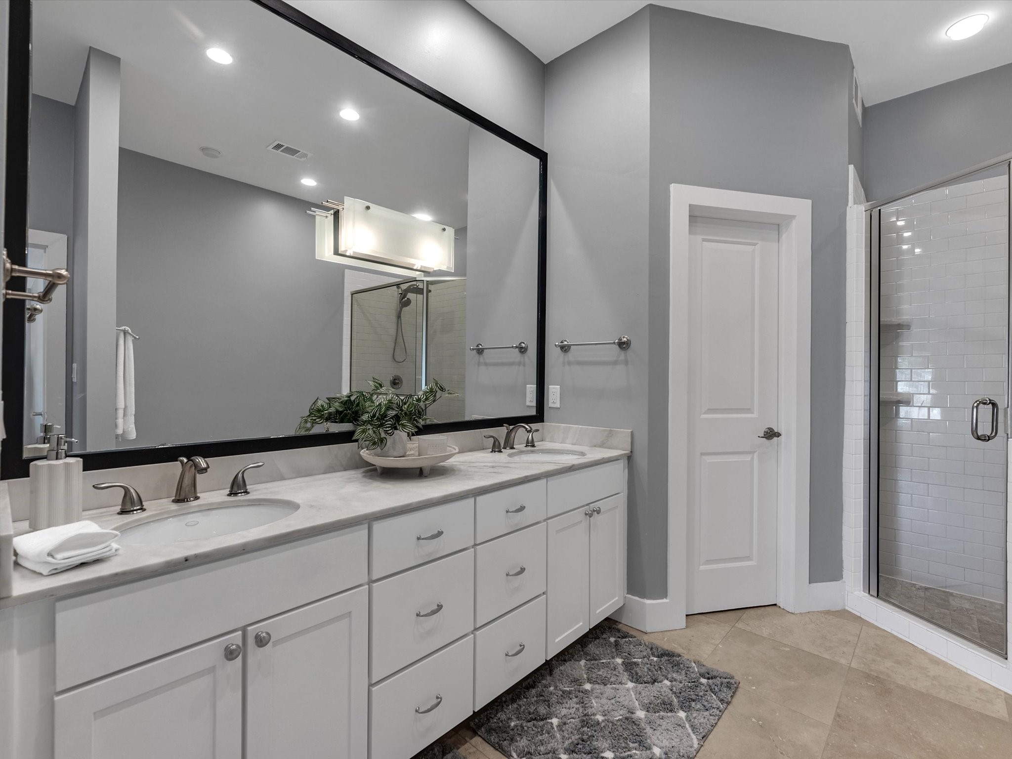 9334 Briar Forest Drive, Houston, TX 77063