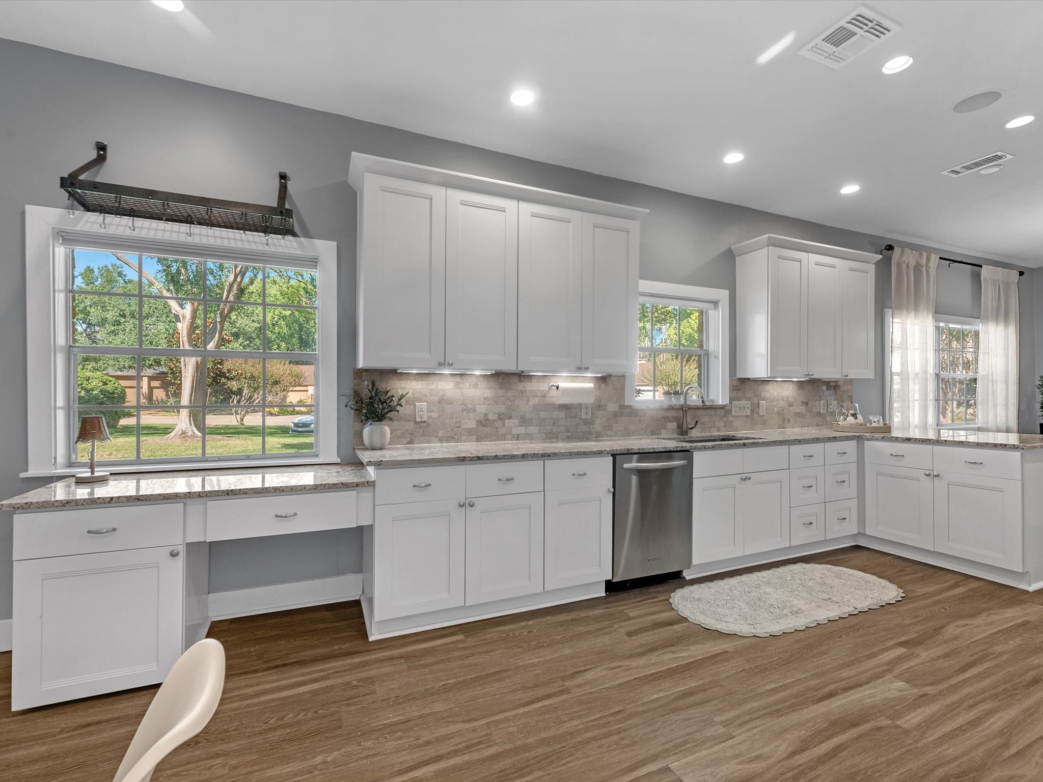 9334 Briar Forest Drive, Houston, TX 77063