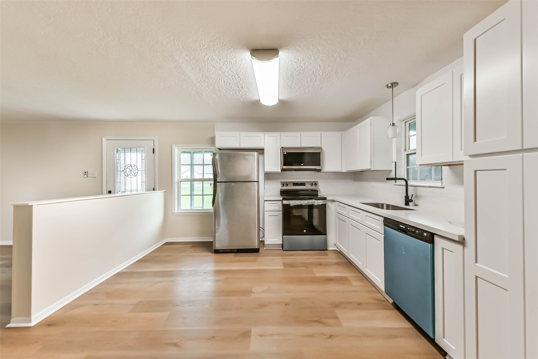 11830 15th Street, Santa Fe, TX 77510