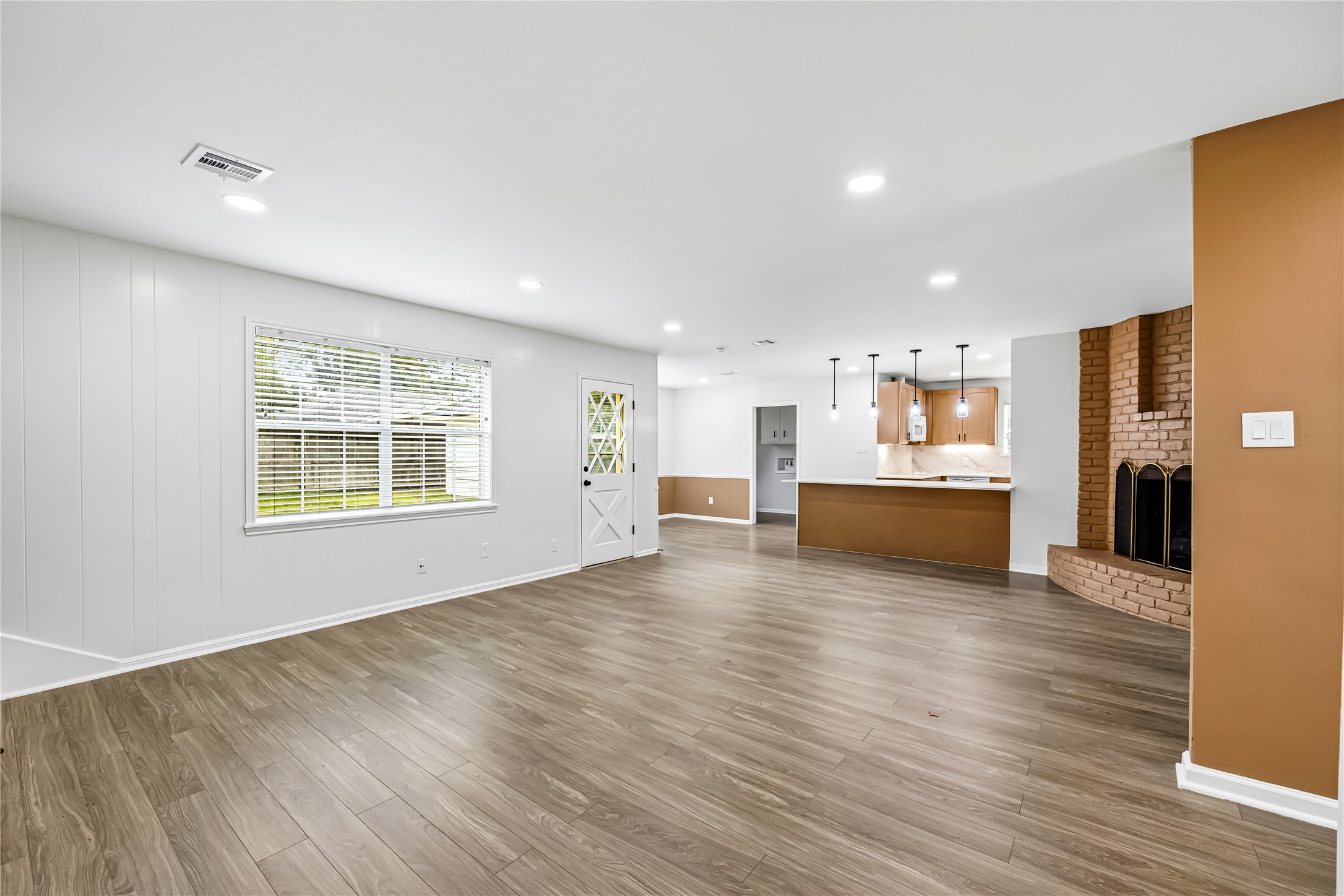 1415 Anvil Drive, Houston, TX 77090