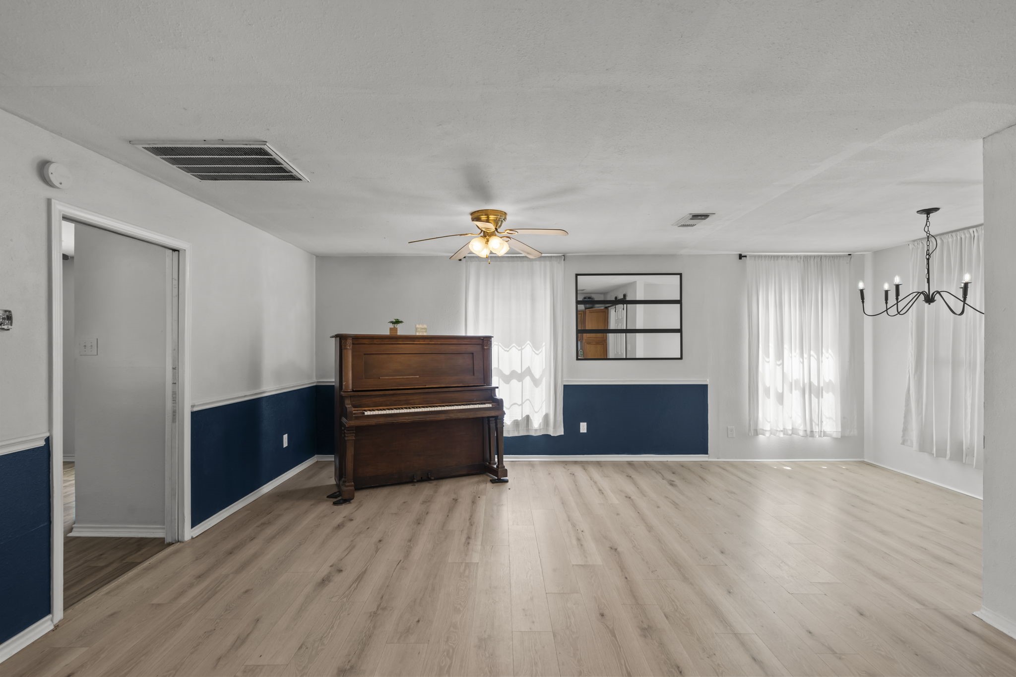 Living room to guest house.
