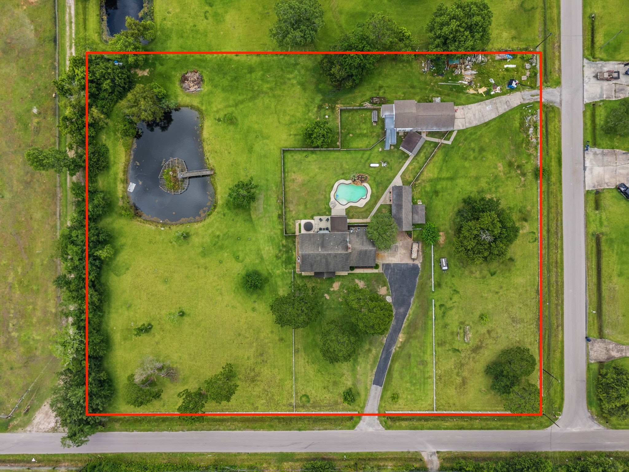 7009 Avenue R, Santa Fe, TX 77510