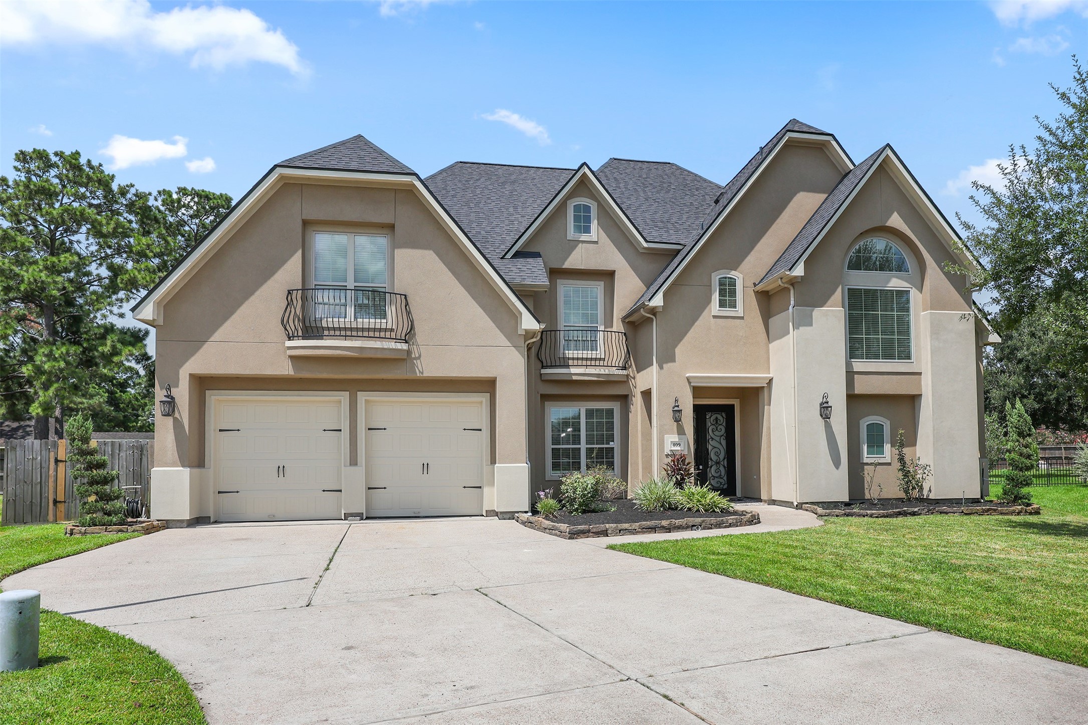 409 Old Orchard Way, Dickinson, TX 77539