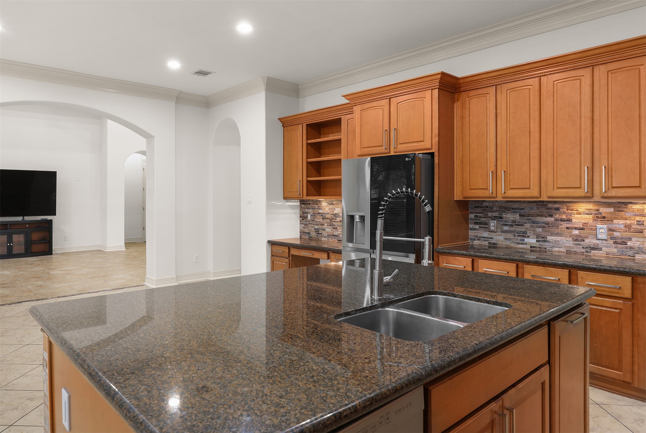 409 Old Orchard Way, Dickinson, TX 77539