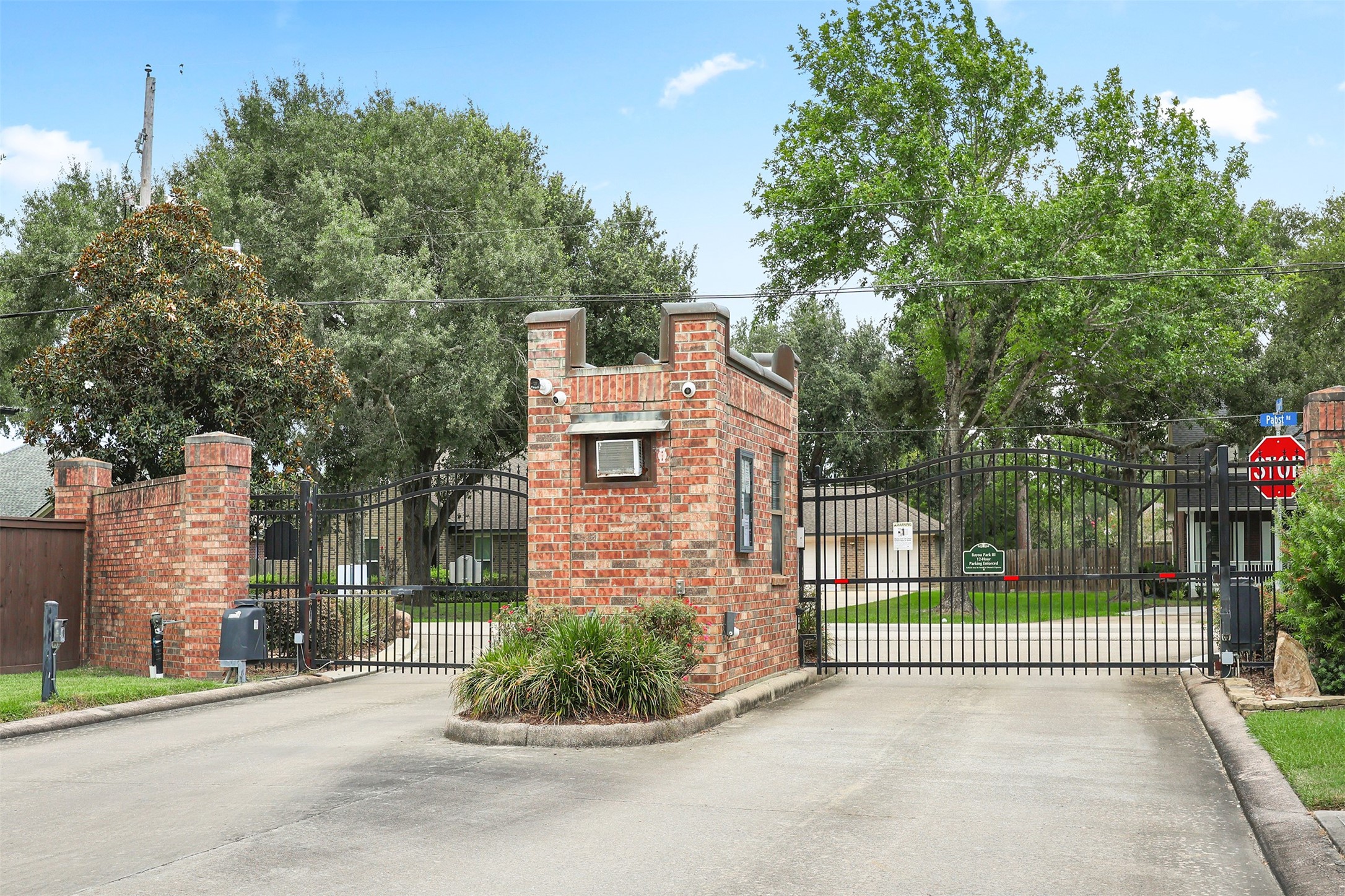 Gated Community Entrance of Bayou Park in Dickinson TX