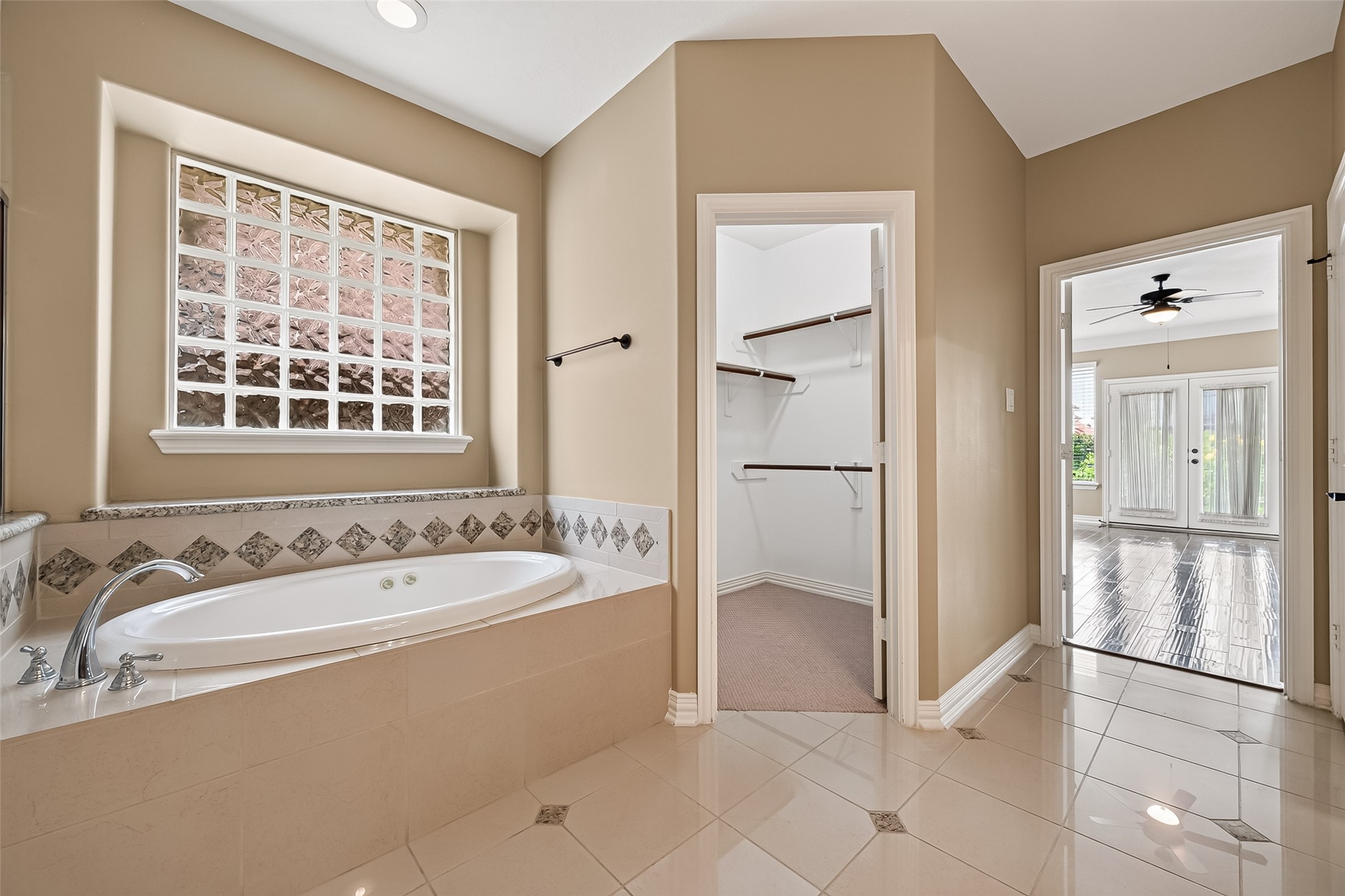 18943 Villa Bergamo Lane, Houston, TX 77094