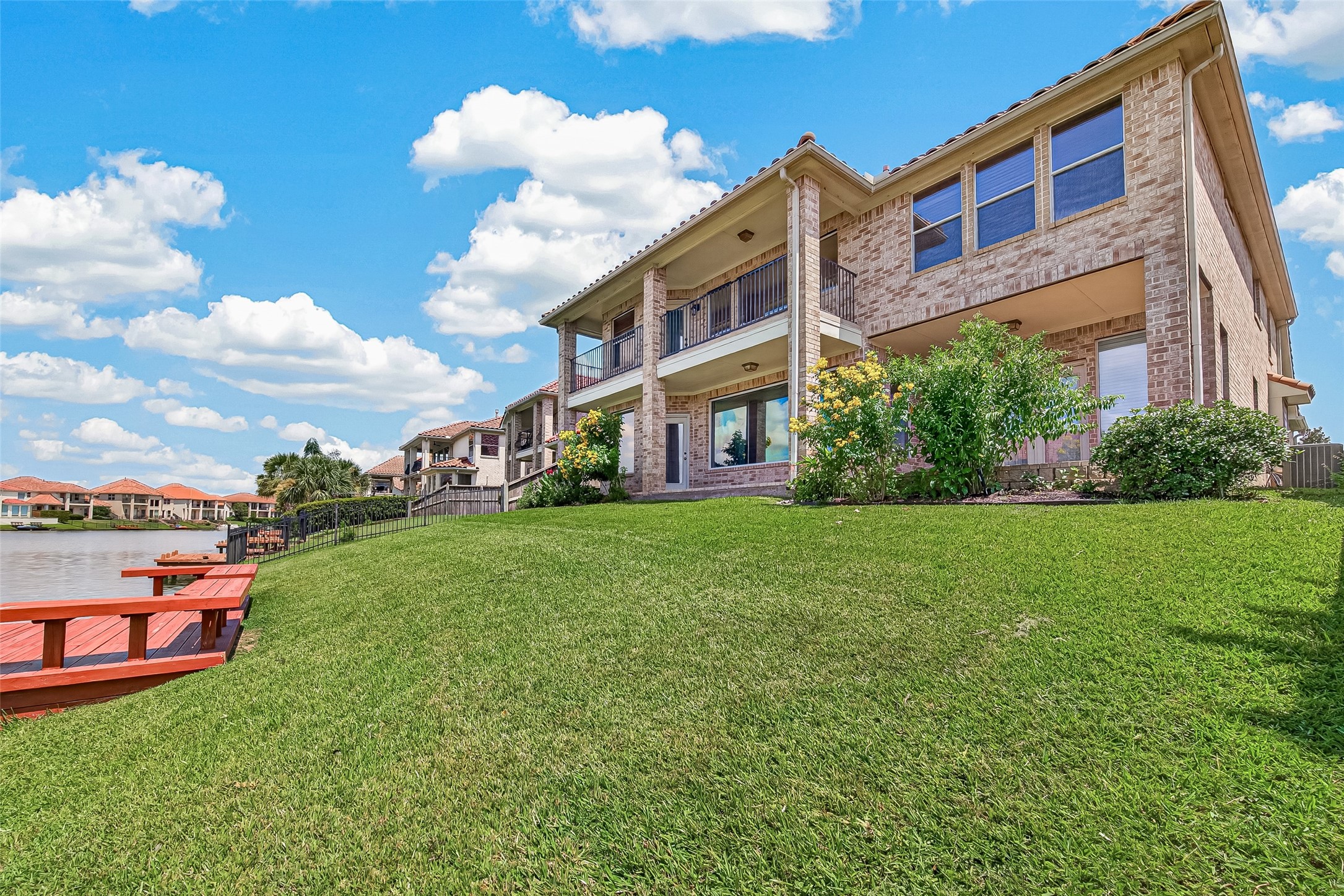 18943 Villa Bergamo Lane, Houston, TX 77094