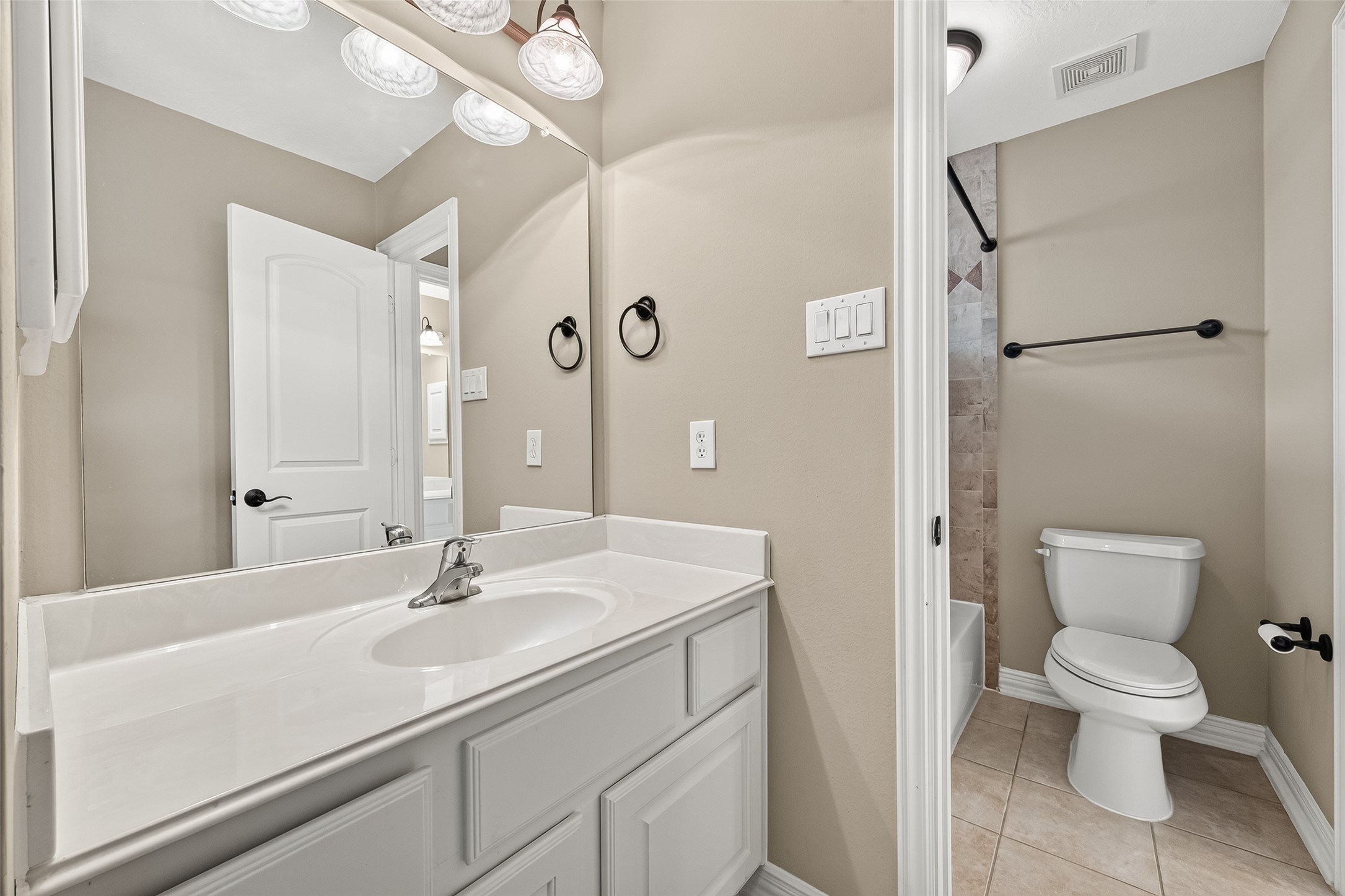 18943 Villa Bergamo Lane, Houston, TX 77094