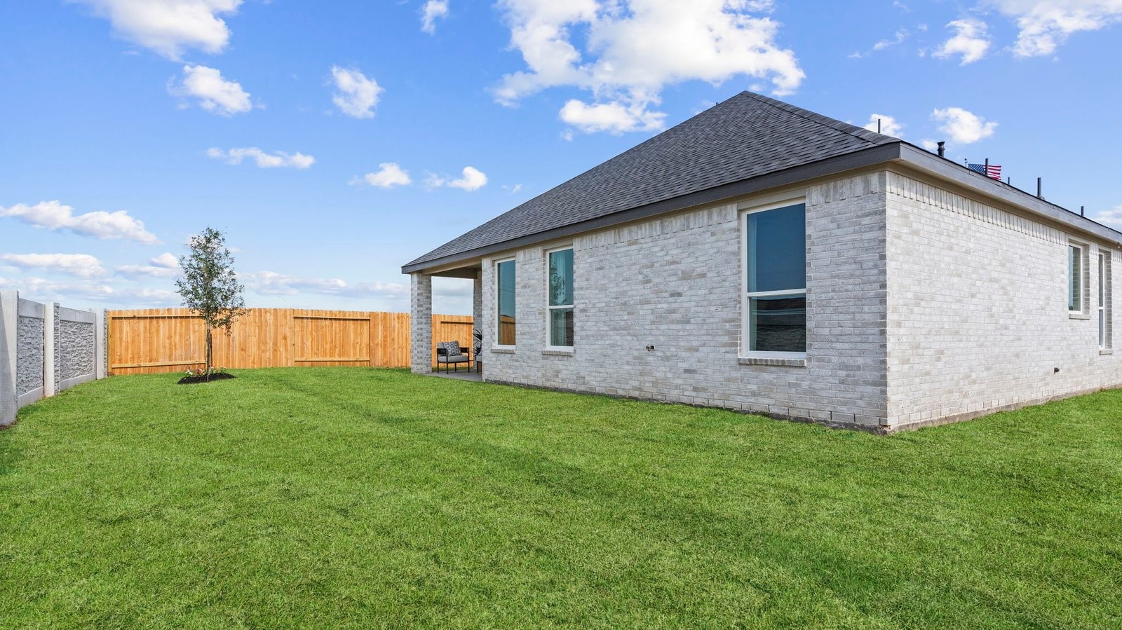 spacious backyard with room for outdoor activities or pets
