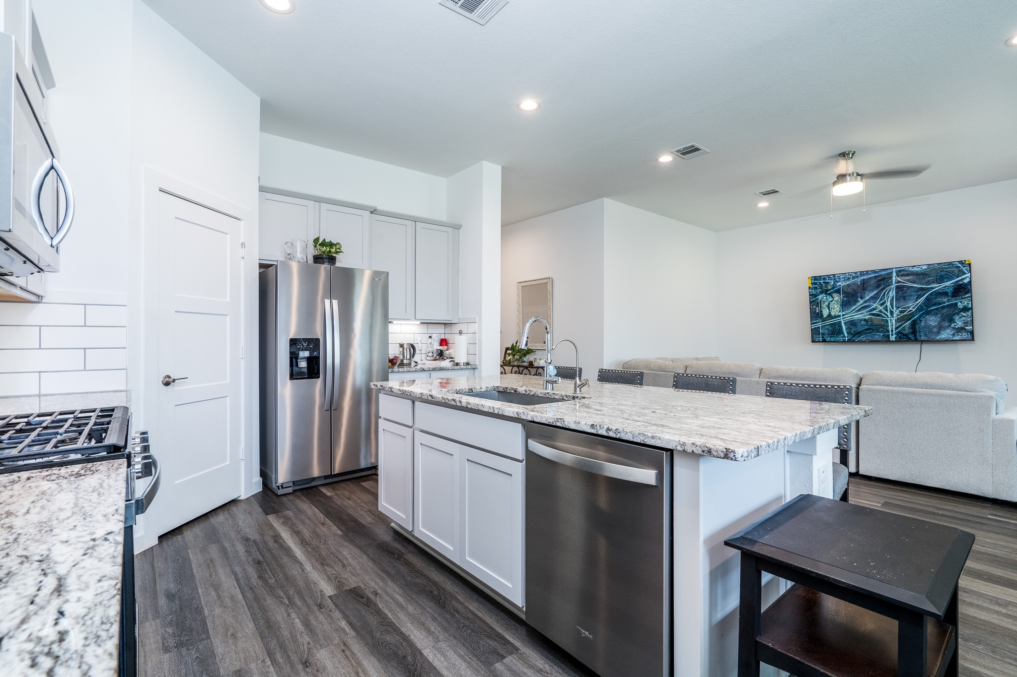 1565 OAKDALE CREST RD, Montgomery, TX 77316