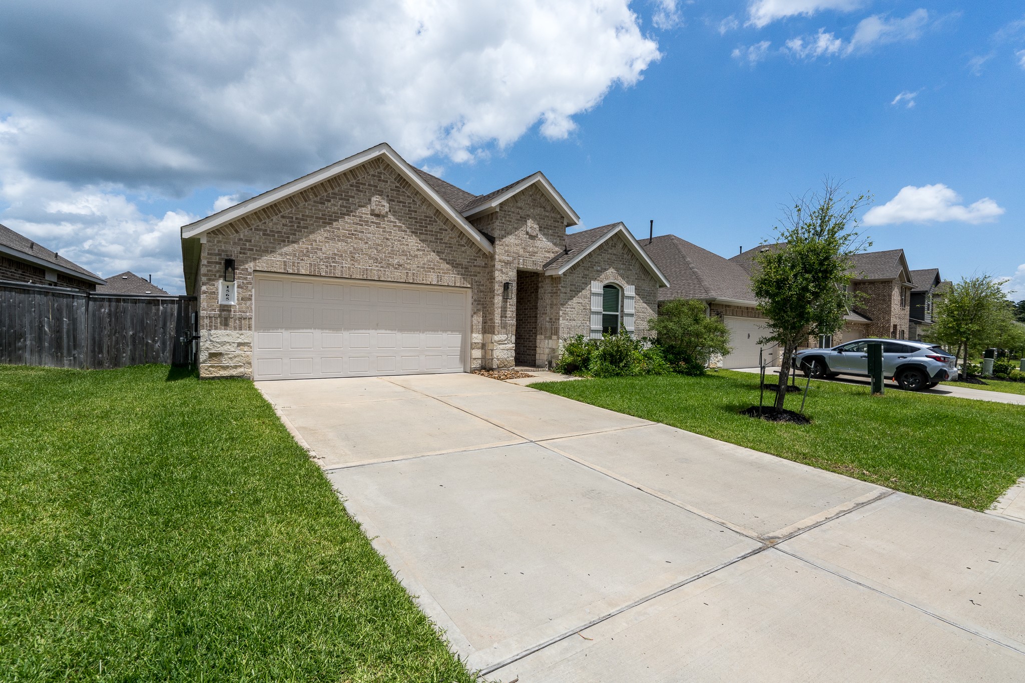 1565 OAKDALE CREST RD, Montgomery, TX 77316